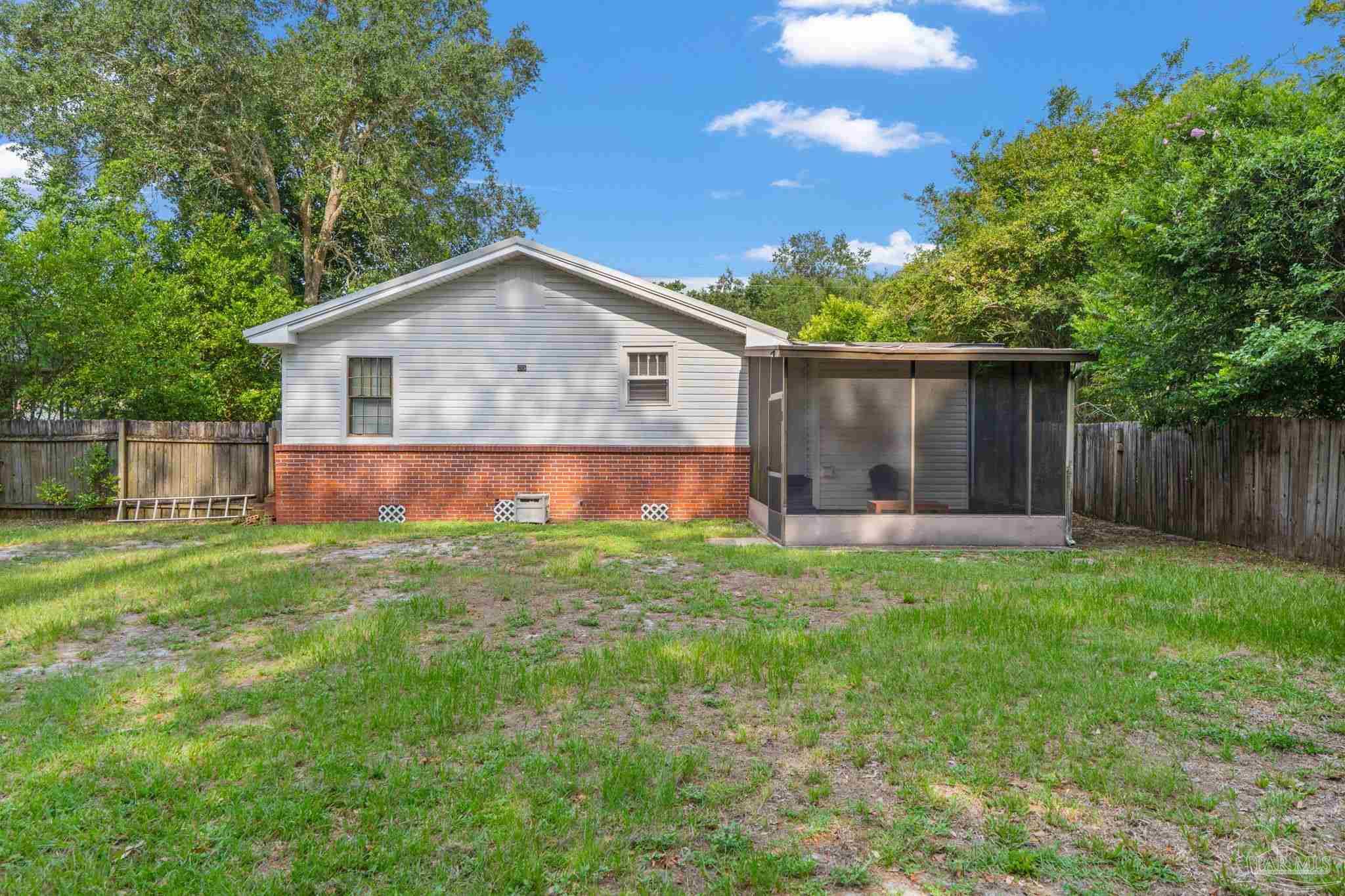 1004 Decatur Ave
