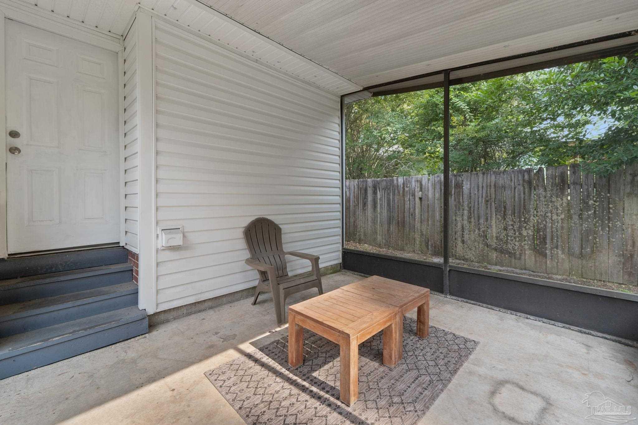 1004 Decatur Ave