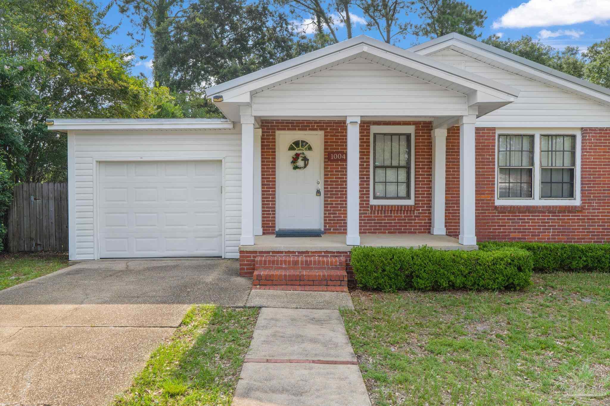 1004 Decatur Ave