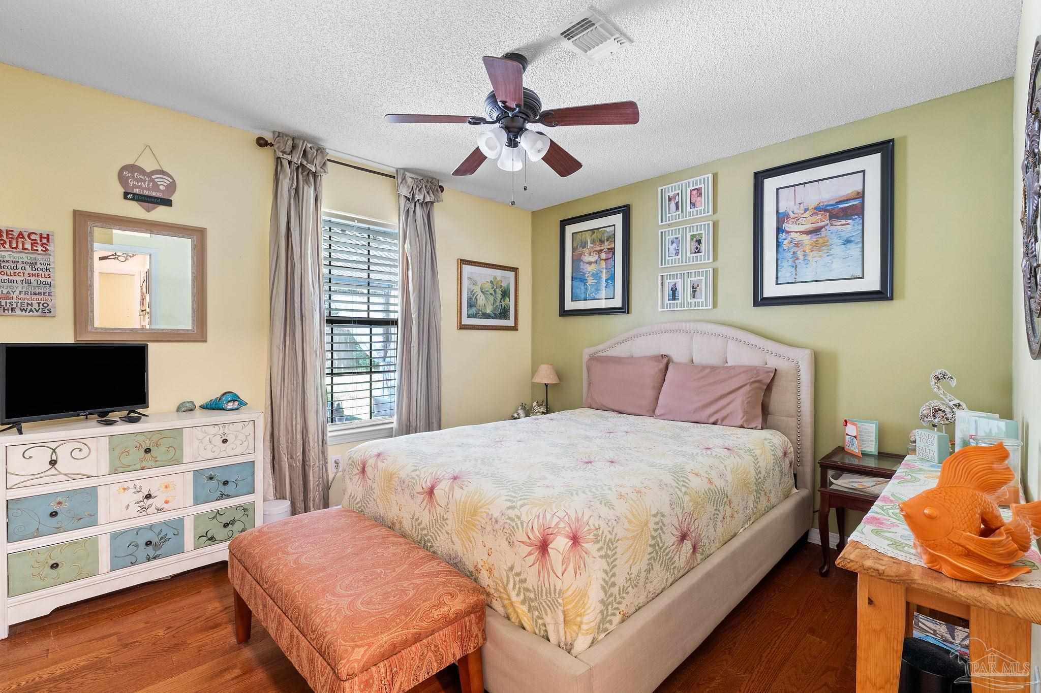1305 Little Creek Cir