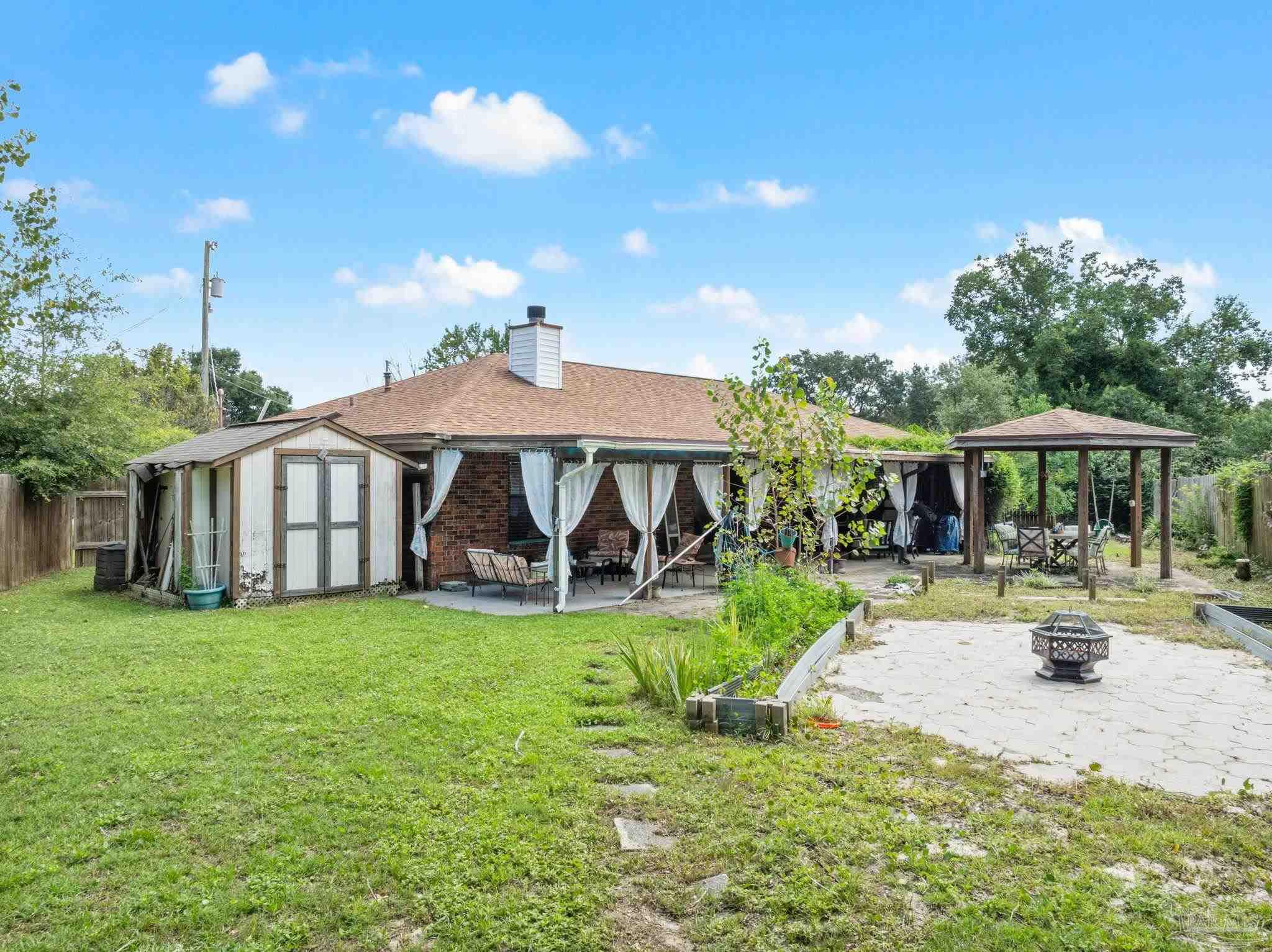 1305 Little Creek Cir