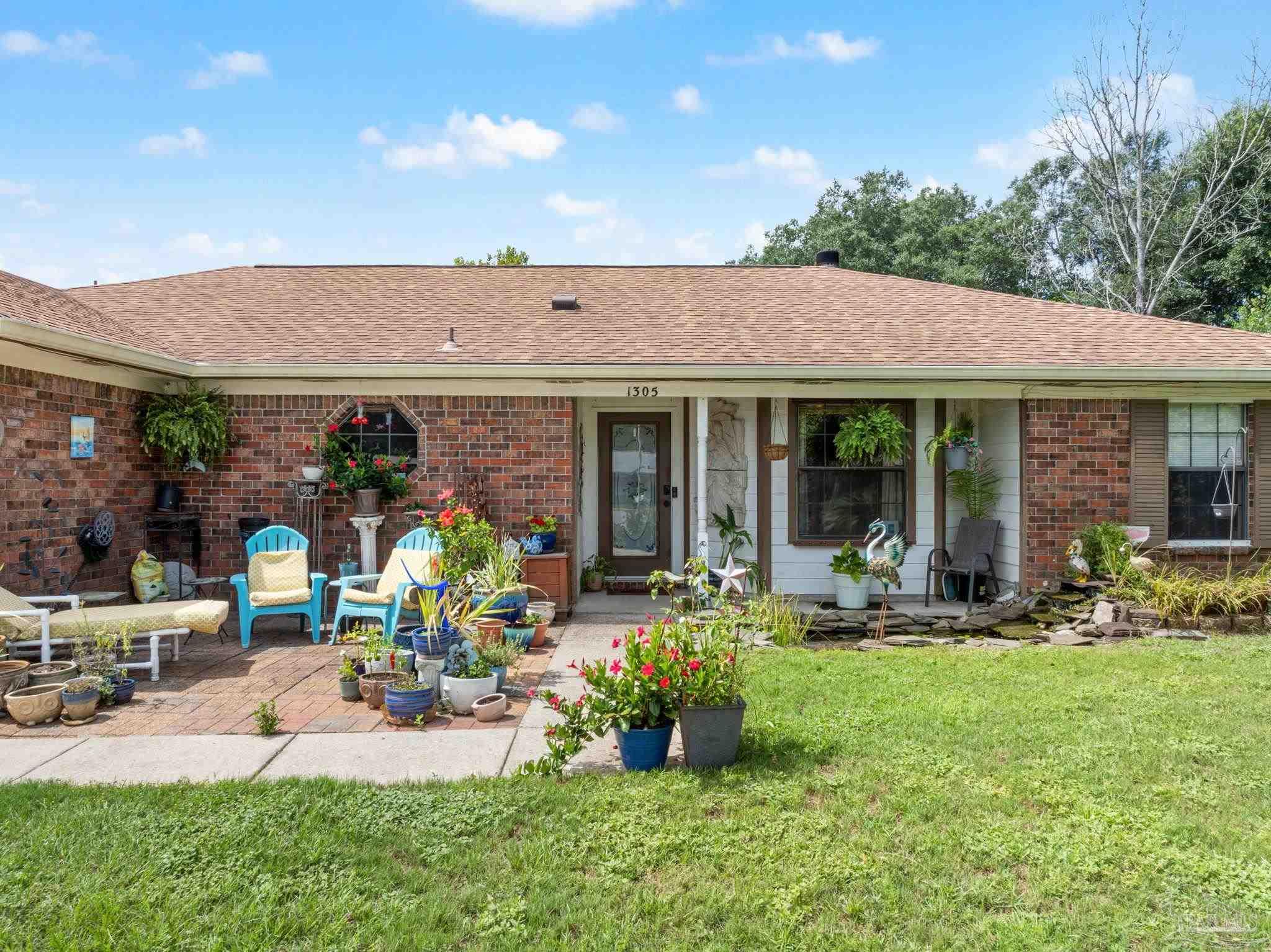 1305 Little Creek Cir