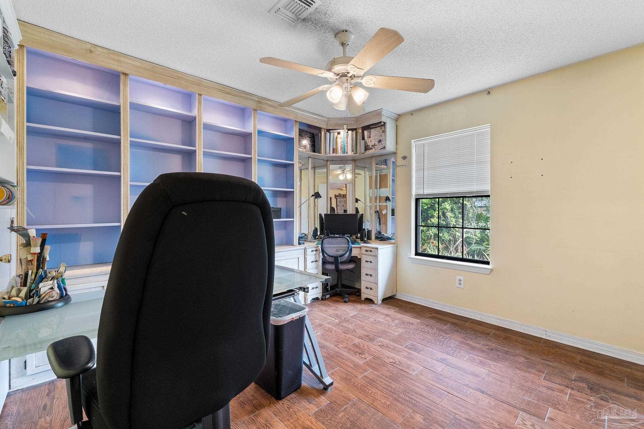 1305 Little Creek Cir