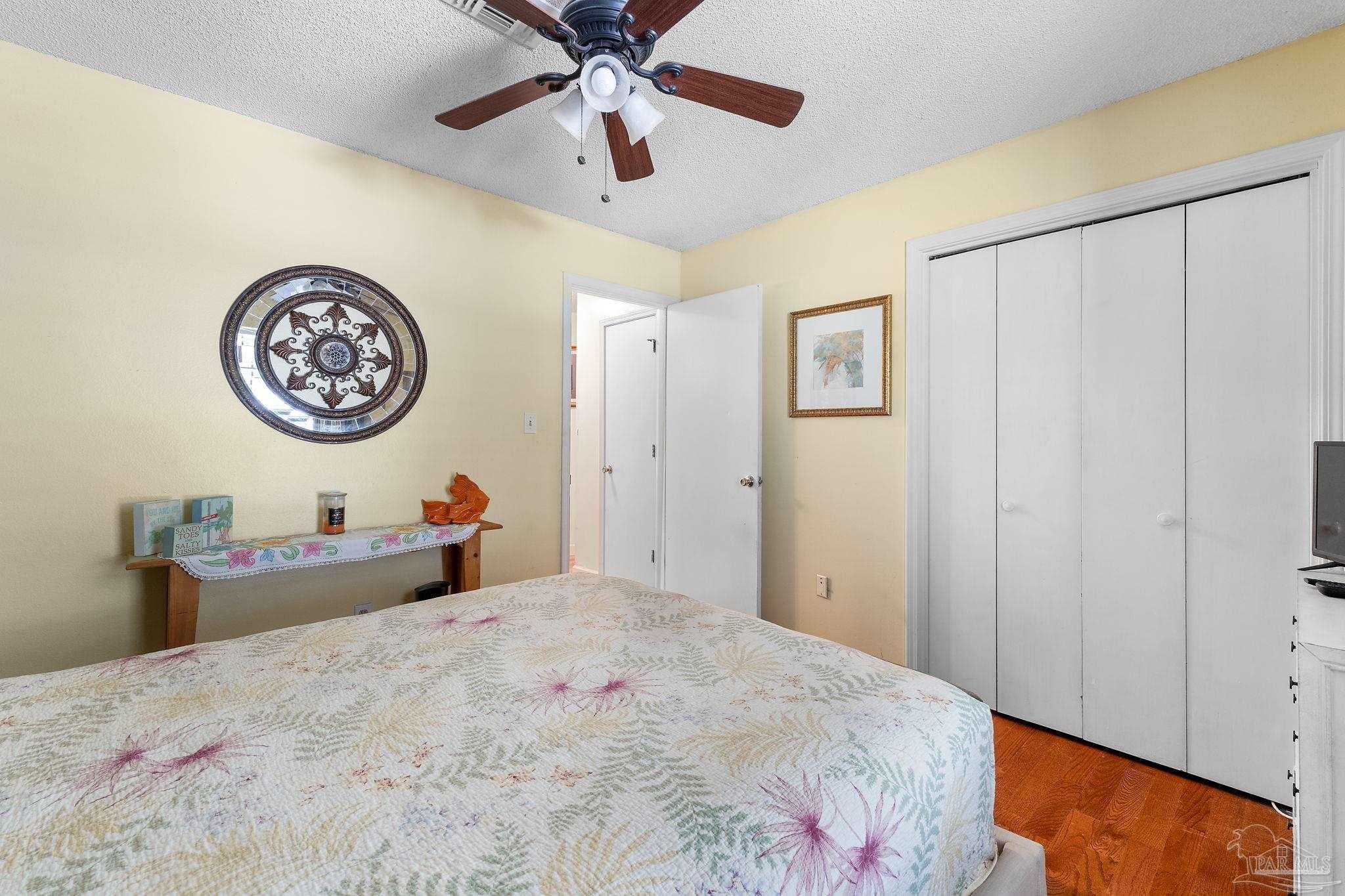1305 Little Creek Cir