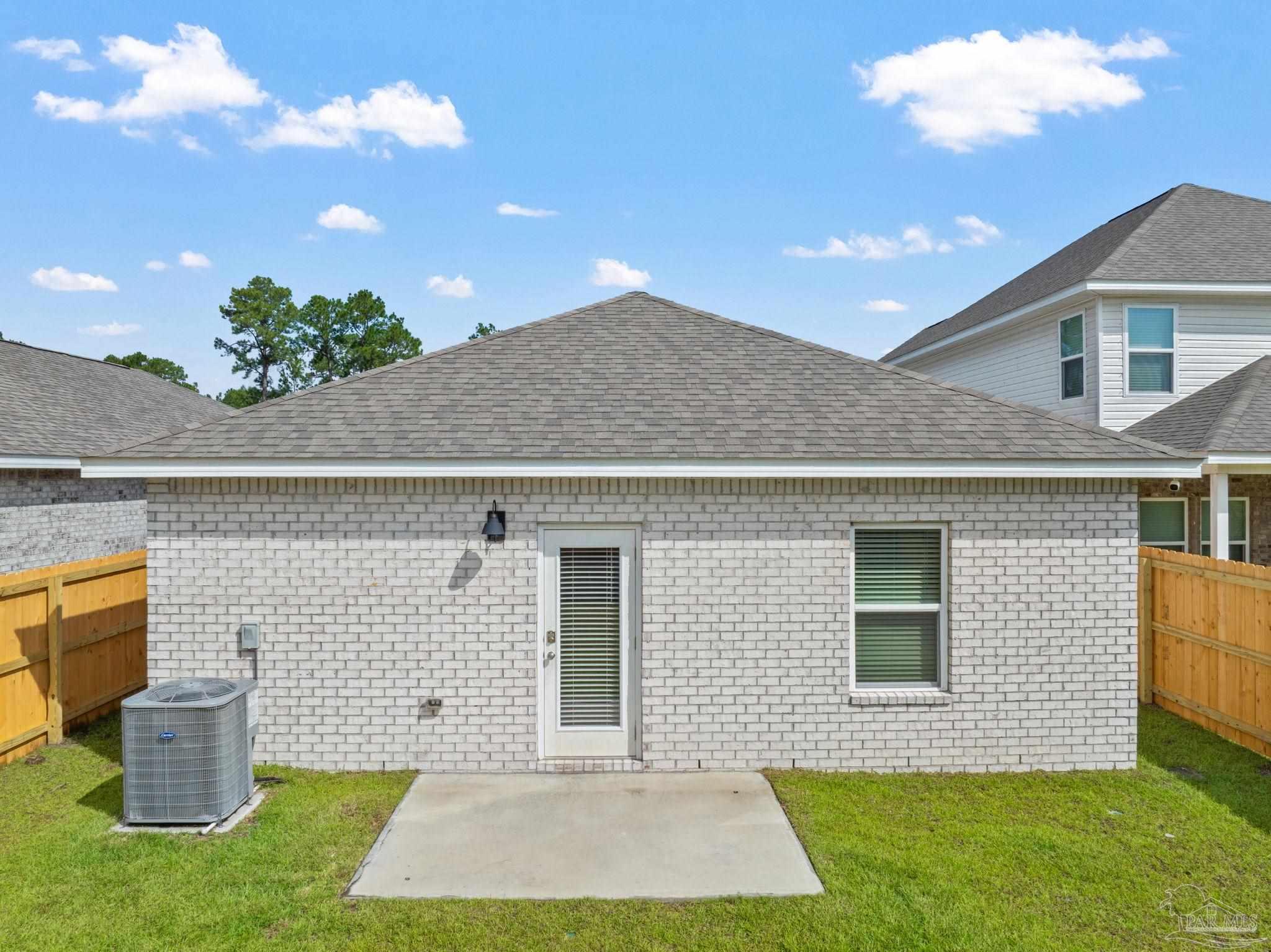 9899 Starling Dr