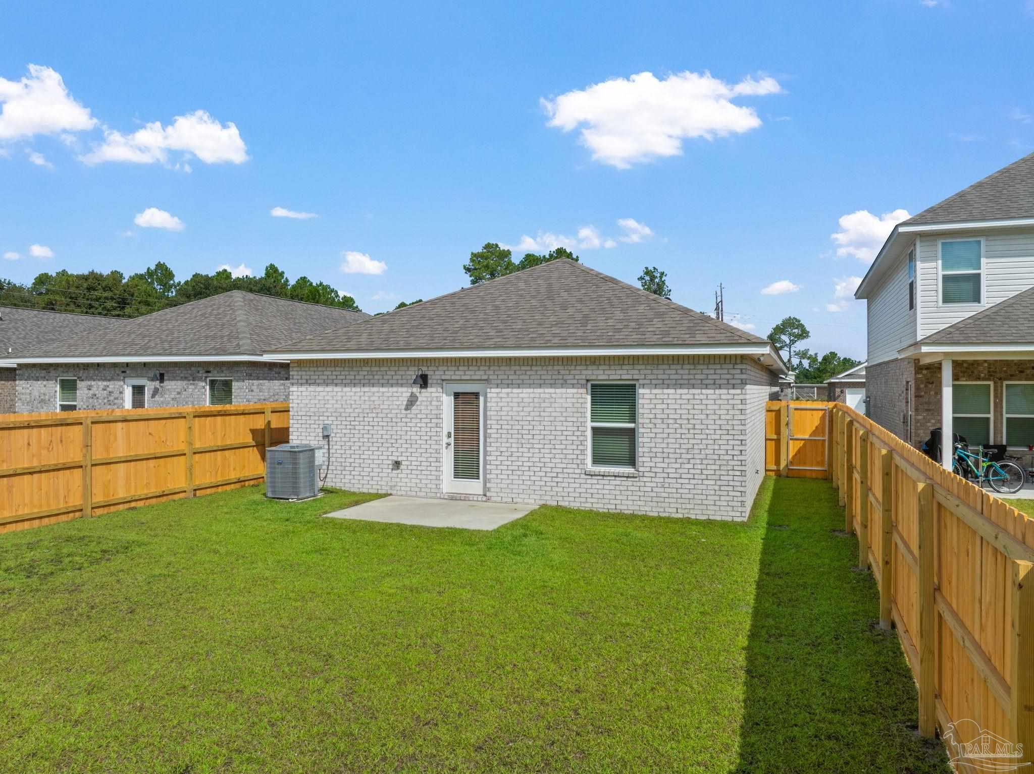 9899 Starling Dr