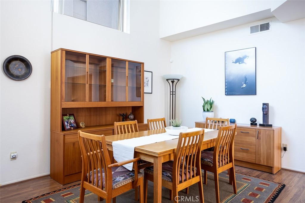 5444 Camino Playa Malaga