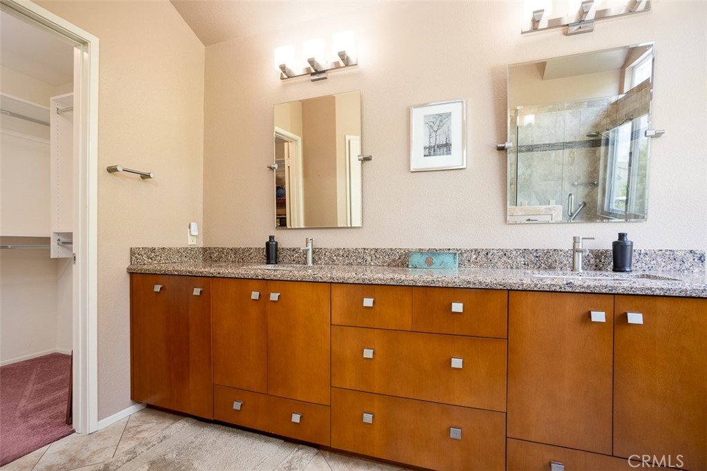 5444 Camino Playa Malaga