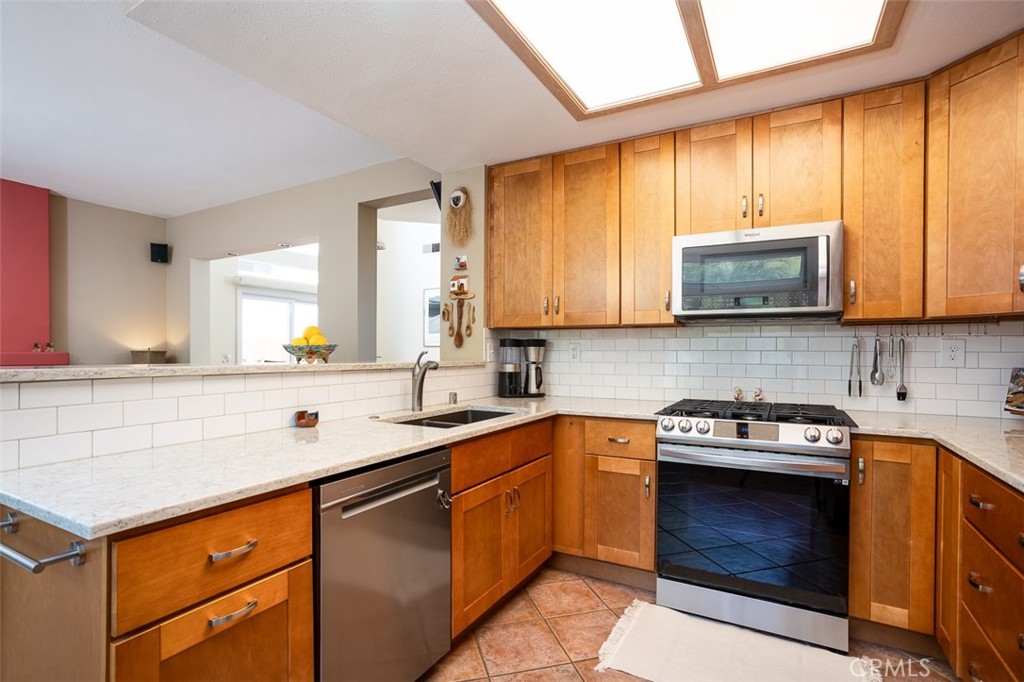 5444 Camino Playa Malaga