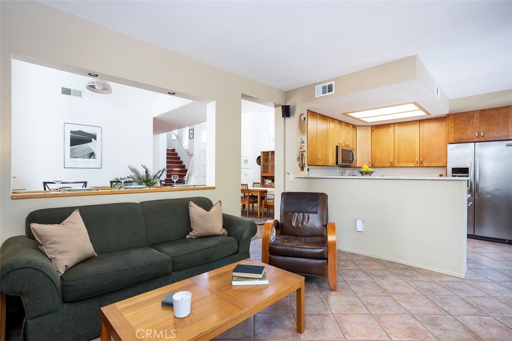 5444 Camino Playa Malaga