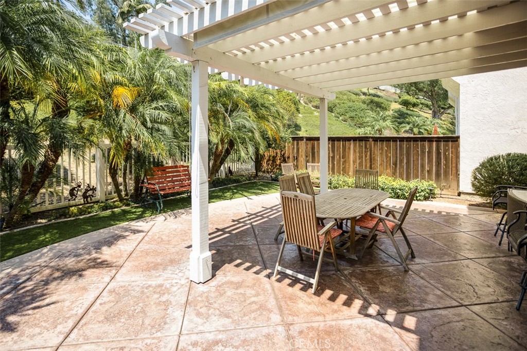 5444 Camino Playa Malaga