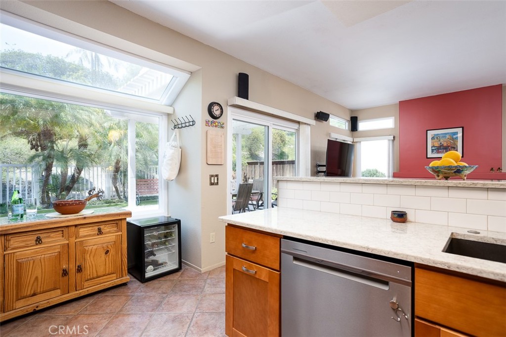 5444 Camino Playa Malaga