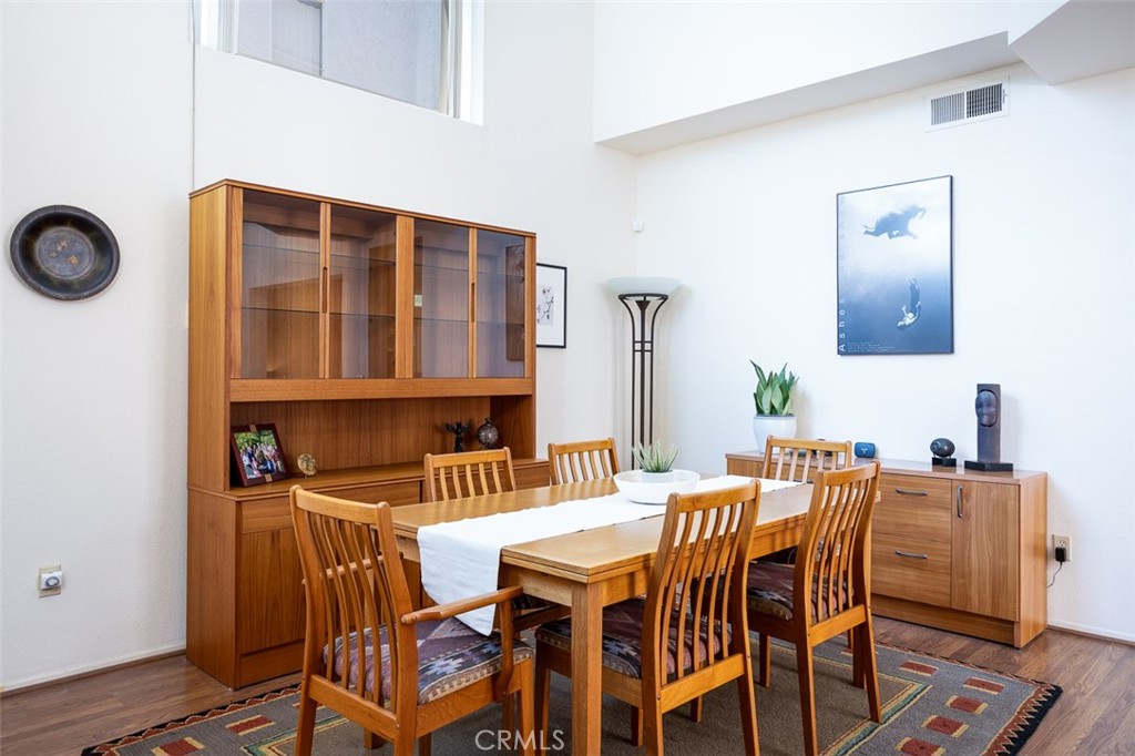5444 Camino Playa Malaga