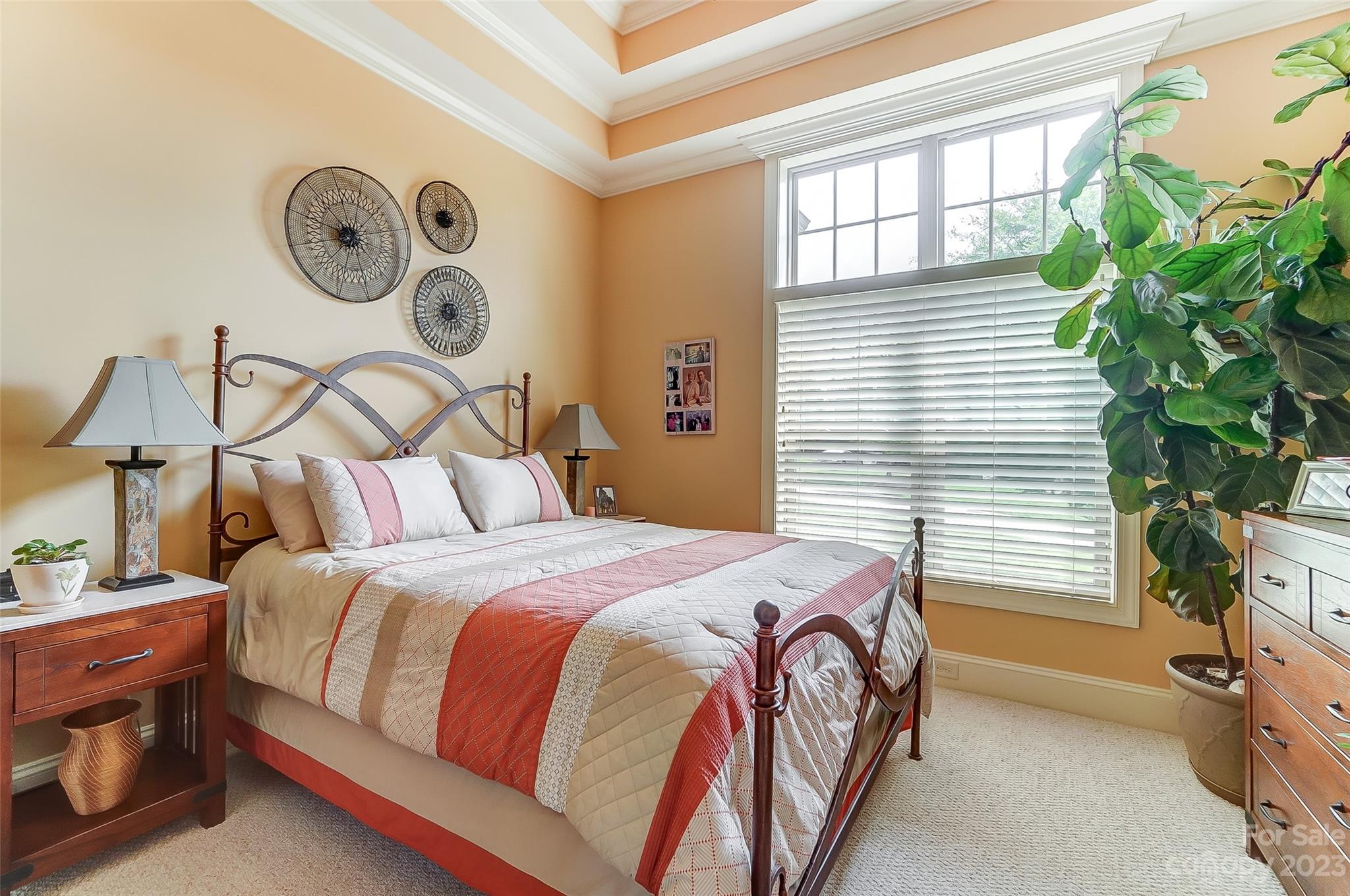 1009 Peninsula Drive