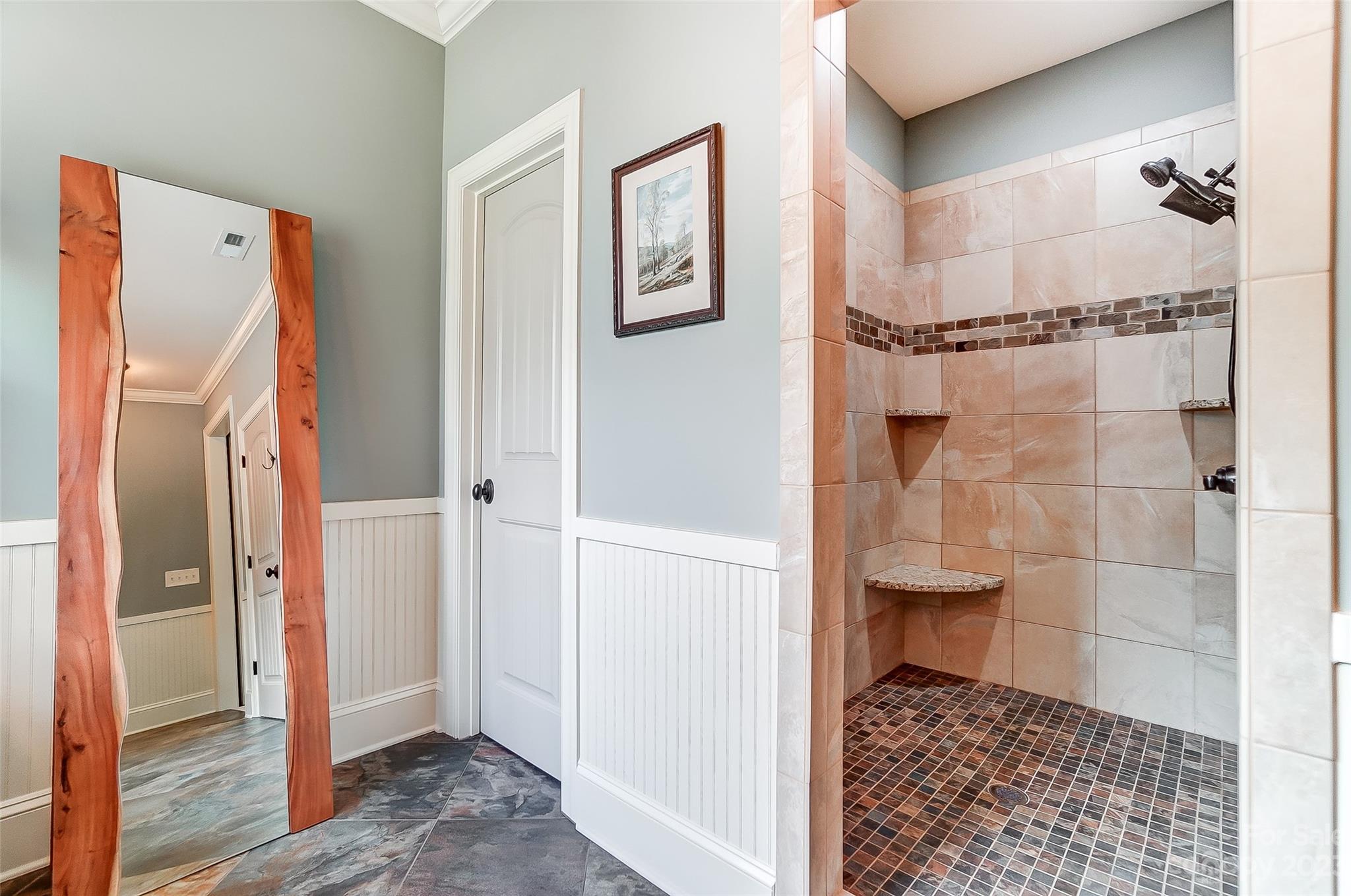 1009 Peninsula Drive