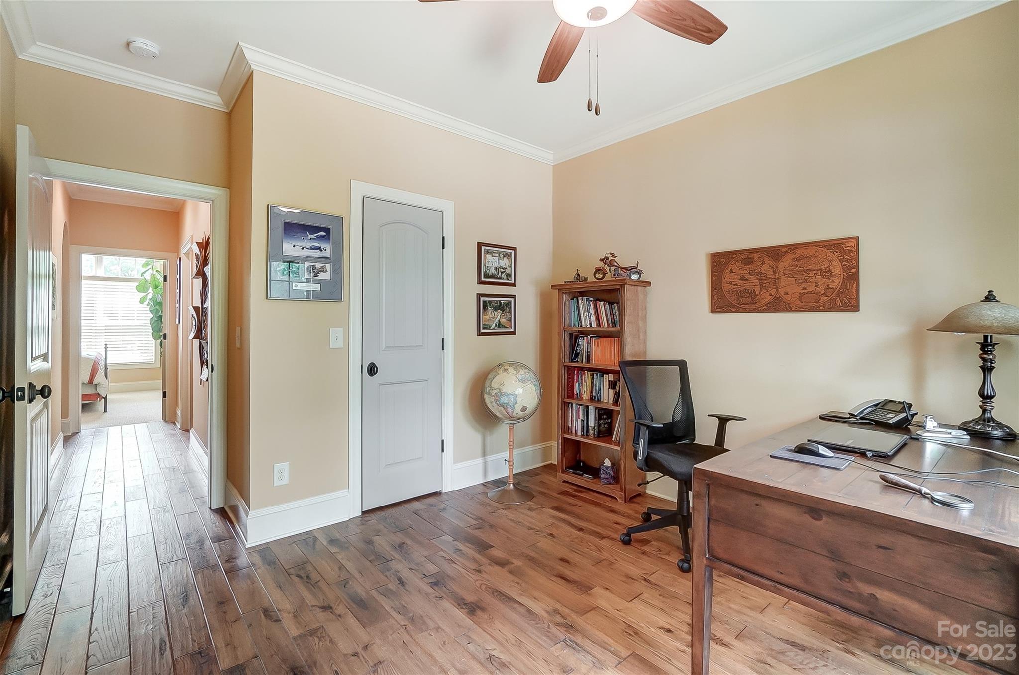 1009 Peninsula Drive