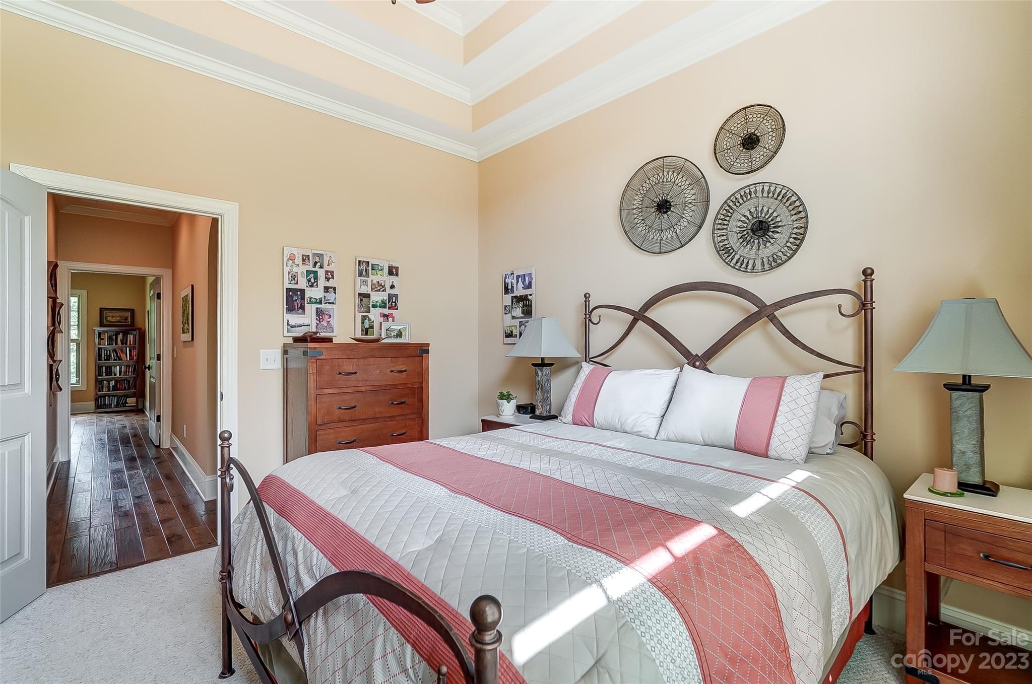 1009 Peninsula Drive