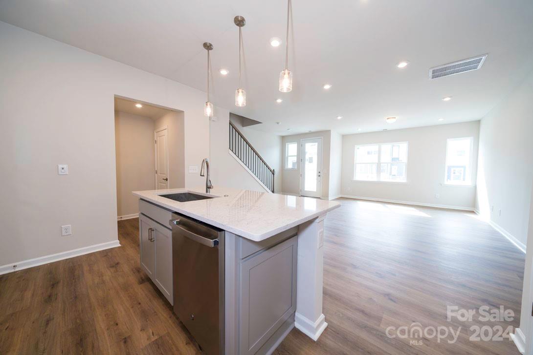 118-B Berkeley Avenue