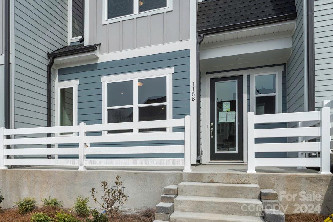 118-B Berkeley Avenue