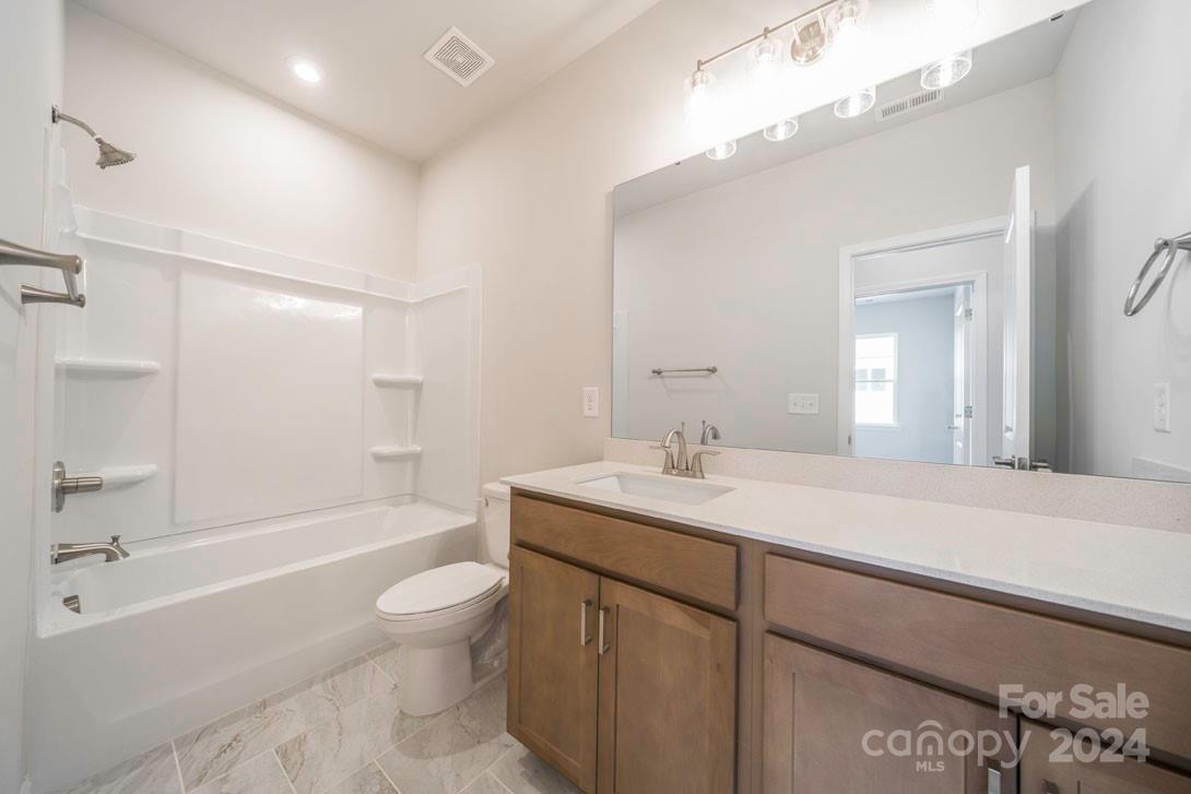 118-B Berkeley Avenue