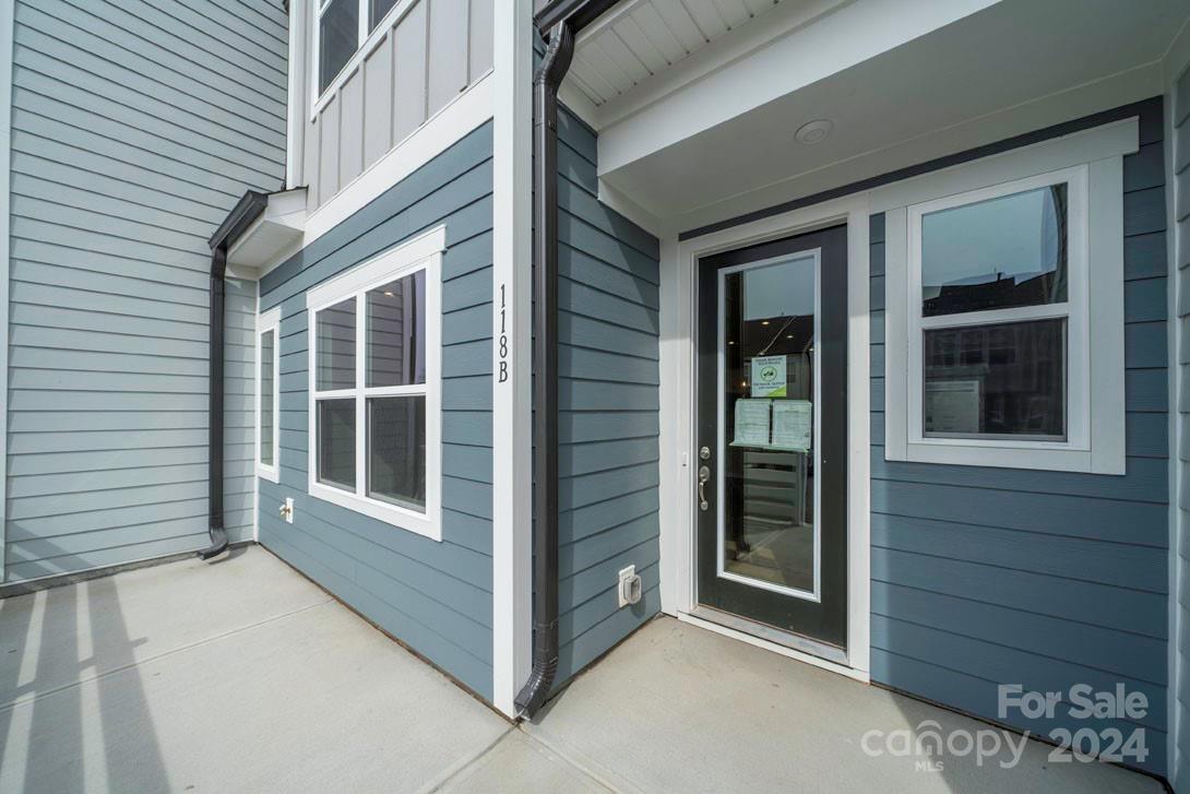 118-B Berkeley Avenue