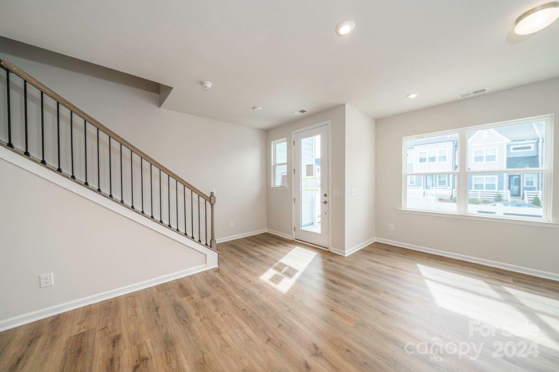 118-B Berkeley Avenue