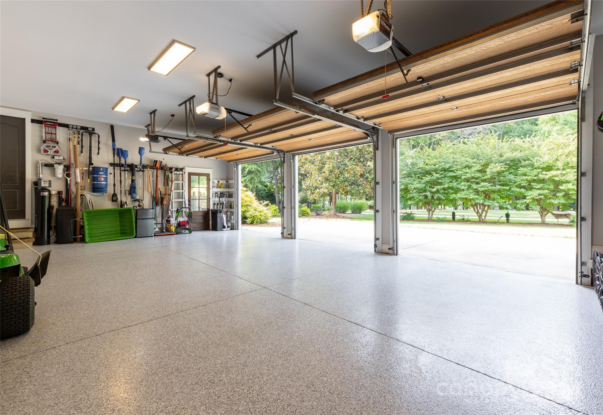 109 Deacons Pond Court