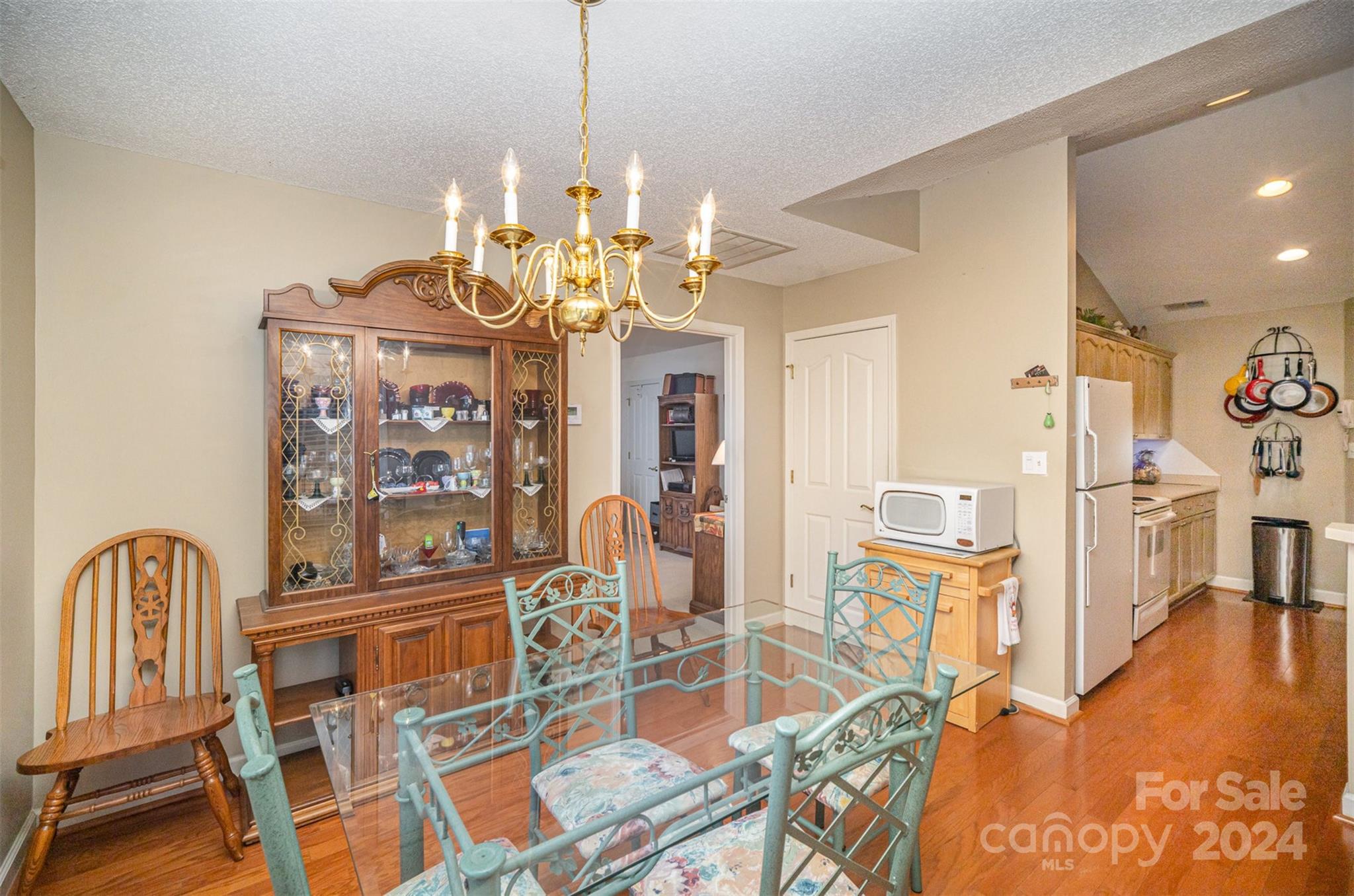 105 Oak Village Parkway