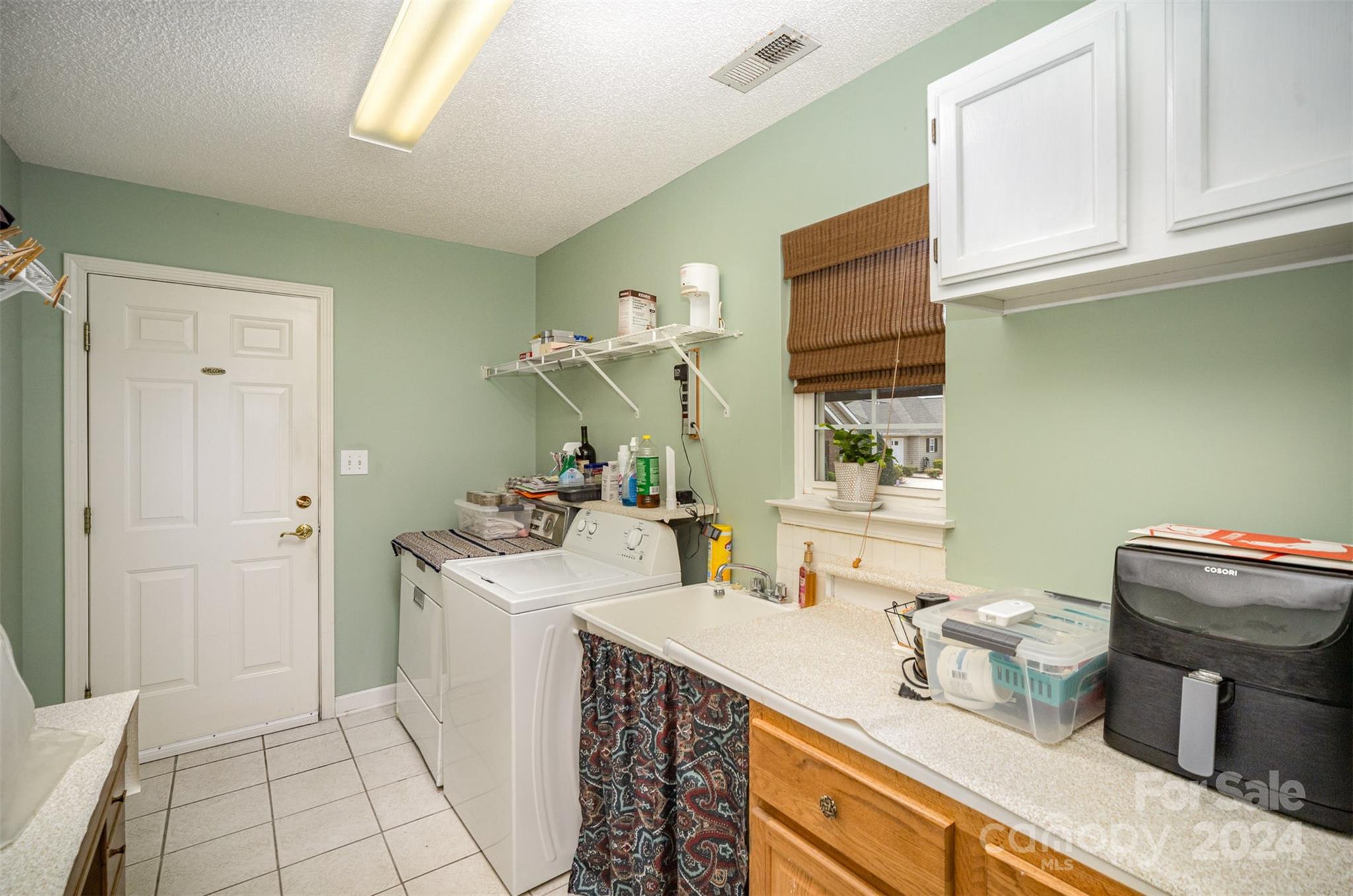 105 Oak Village Parkway