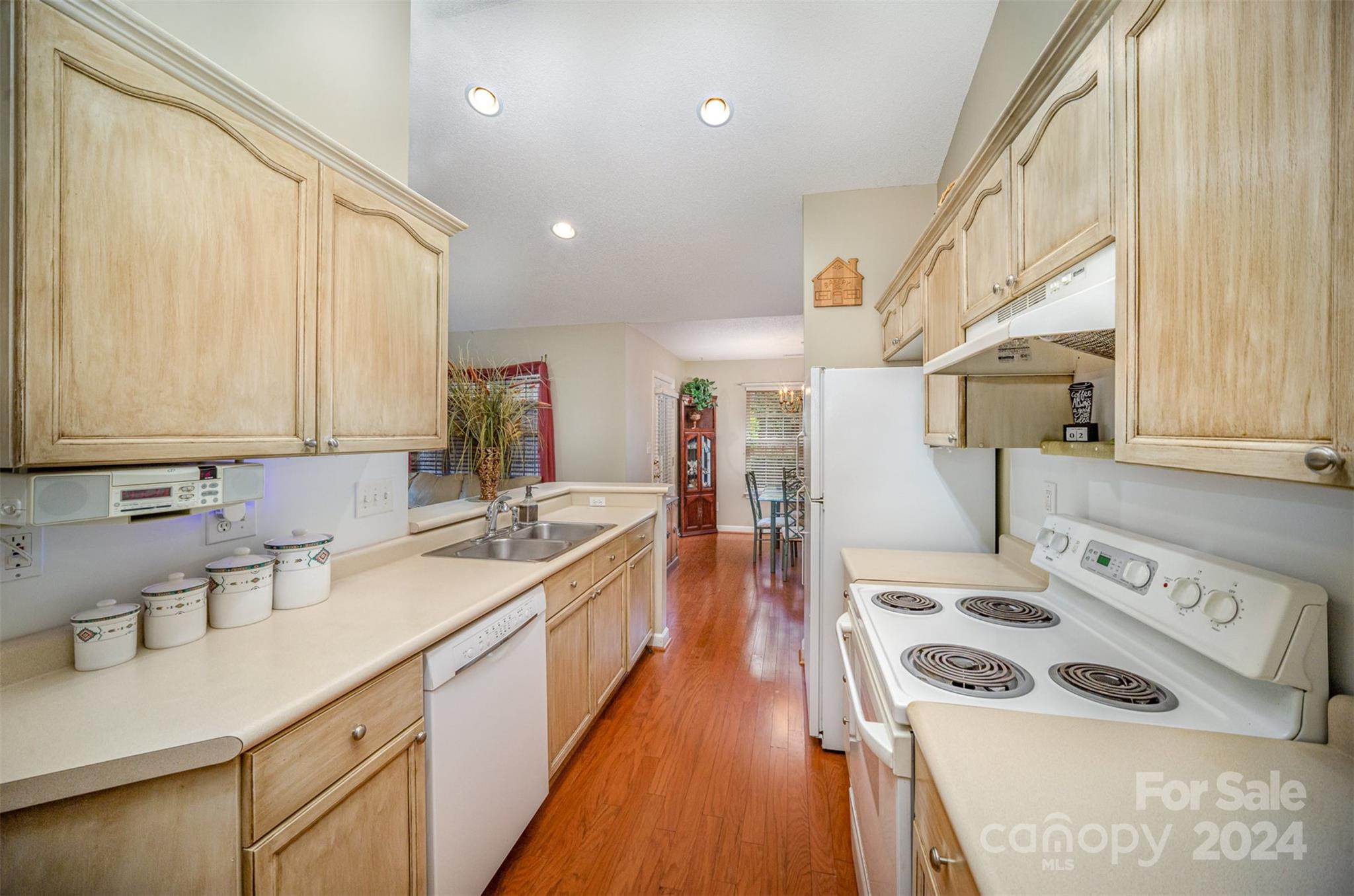 105 Oak Village Parkway