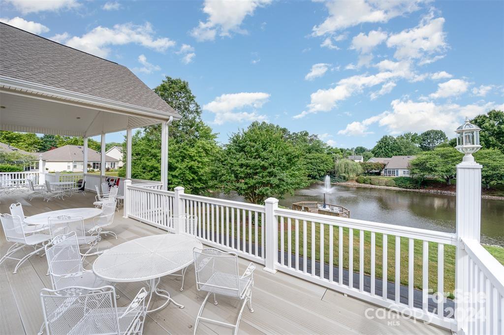 105 Oak Village Parkway