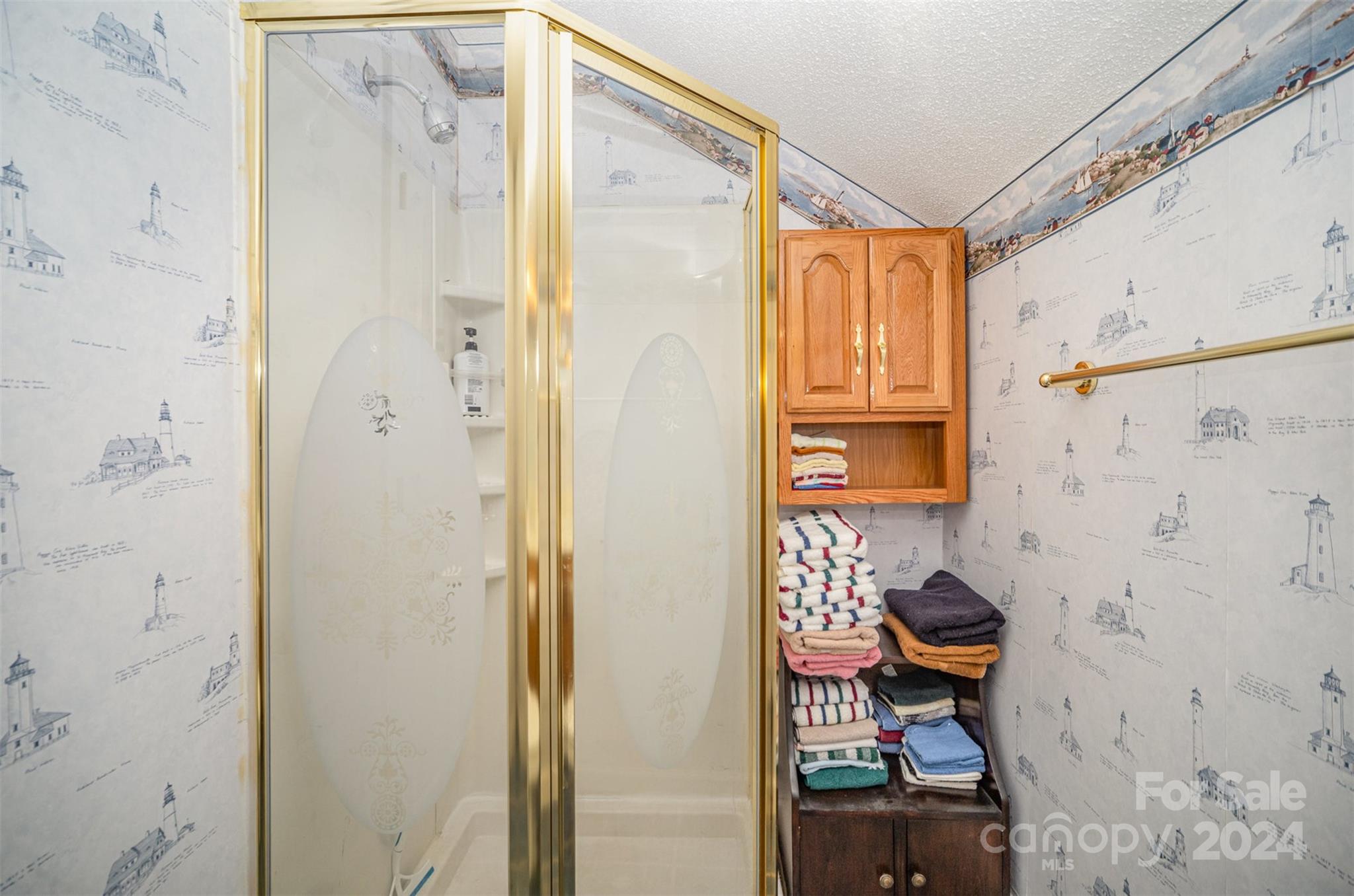 105 Oak Village Parkway