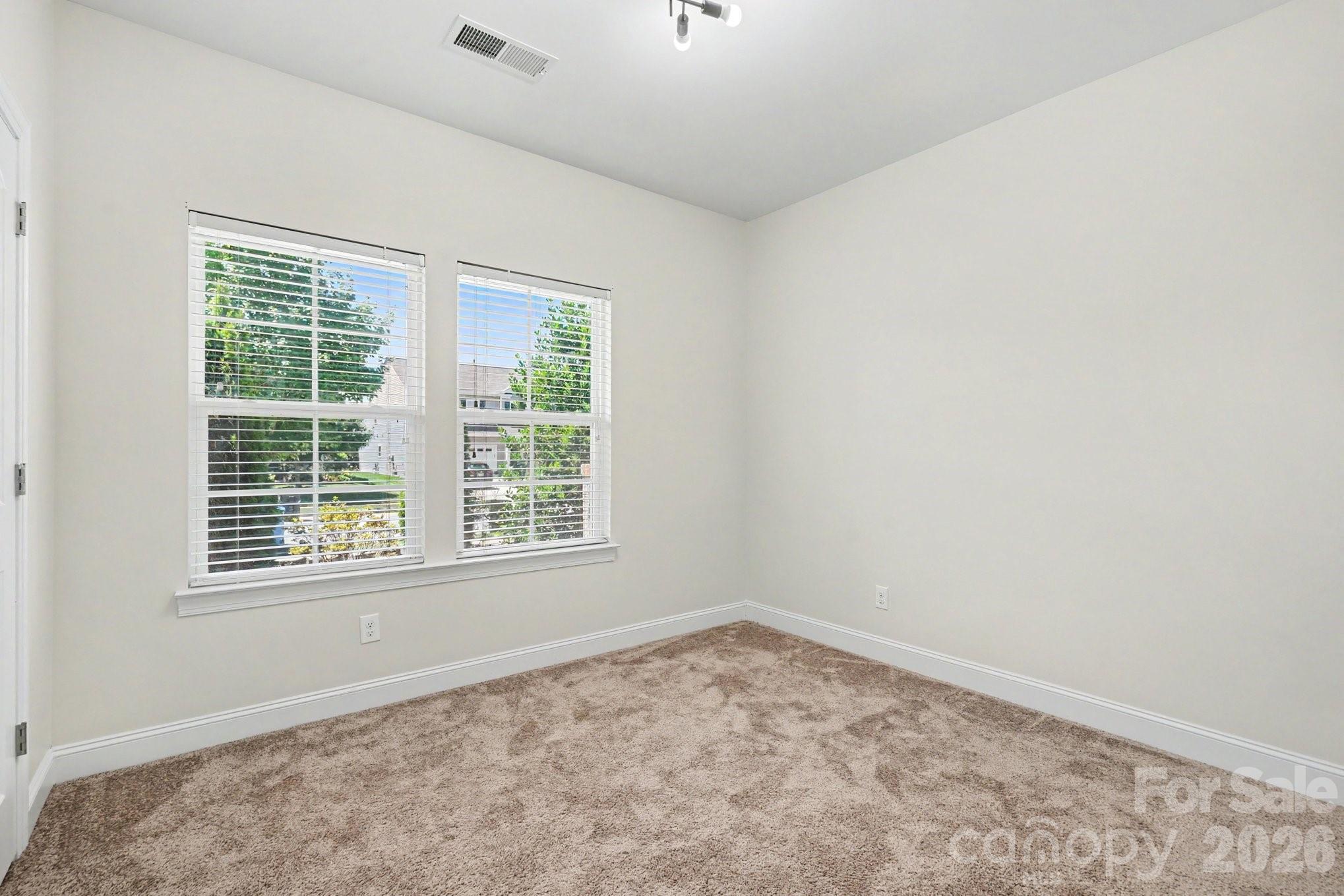 204 Paradise Hills Circle