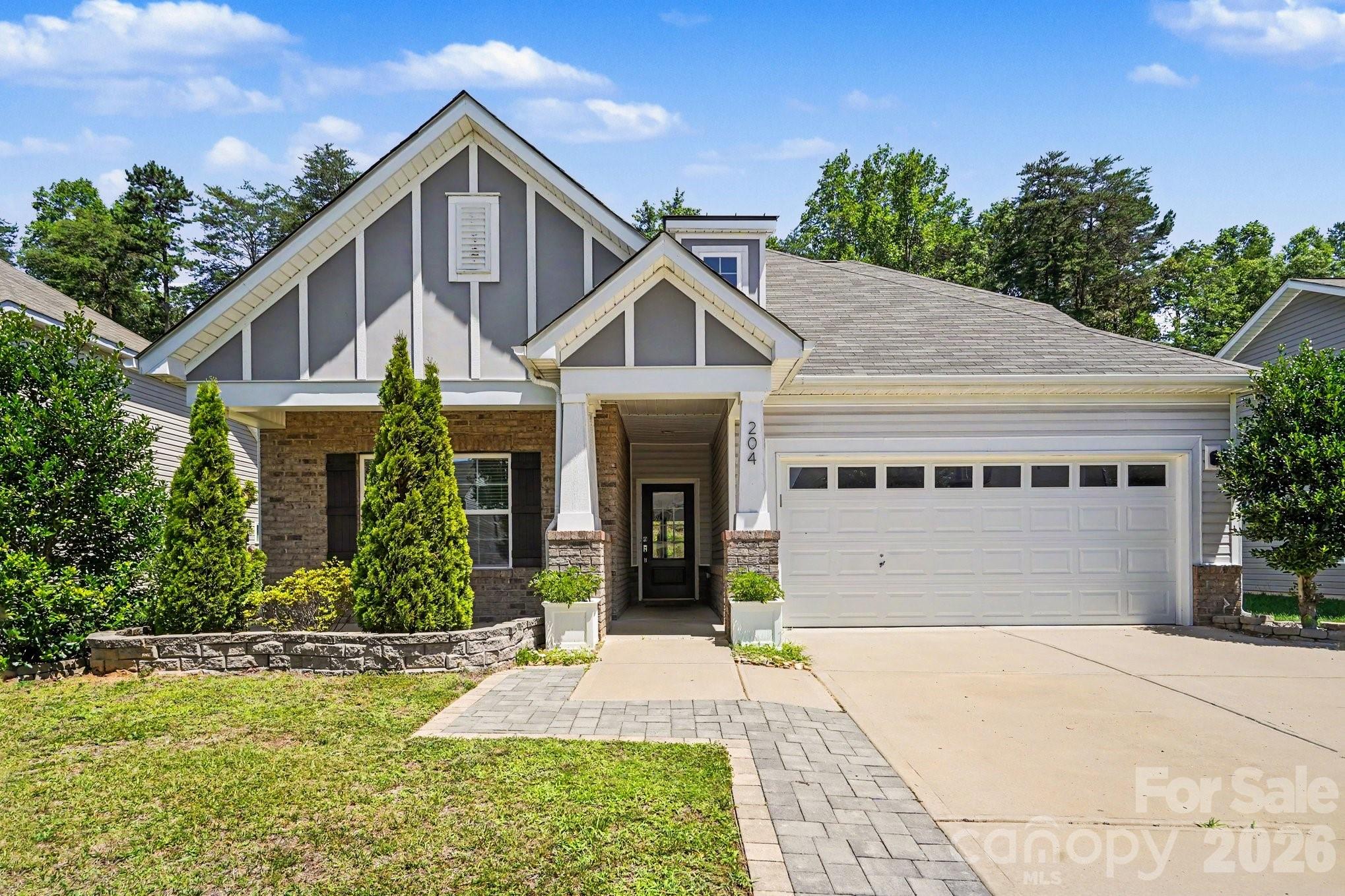 204 Paradise Hills Circle