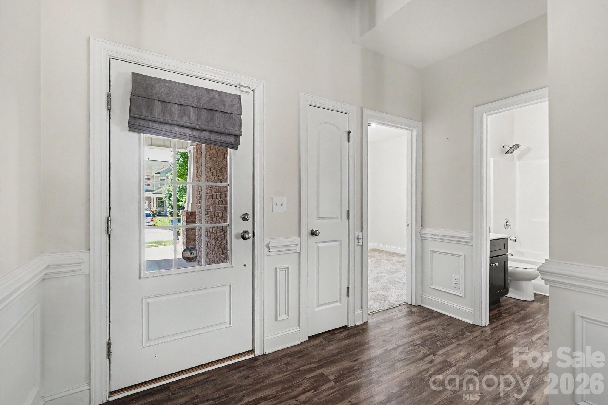 204 Paradise Hills Circle