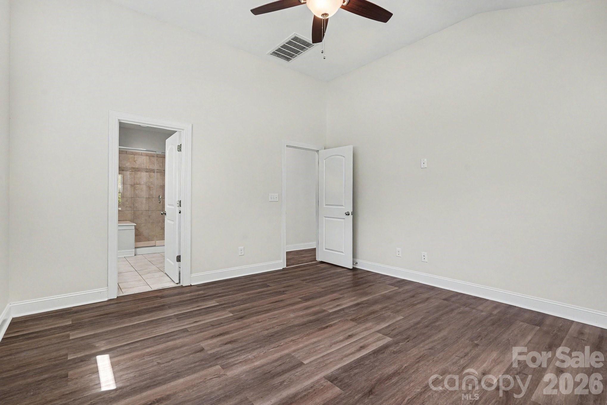 204 Paradise Hills Circle