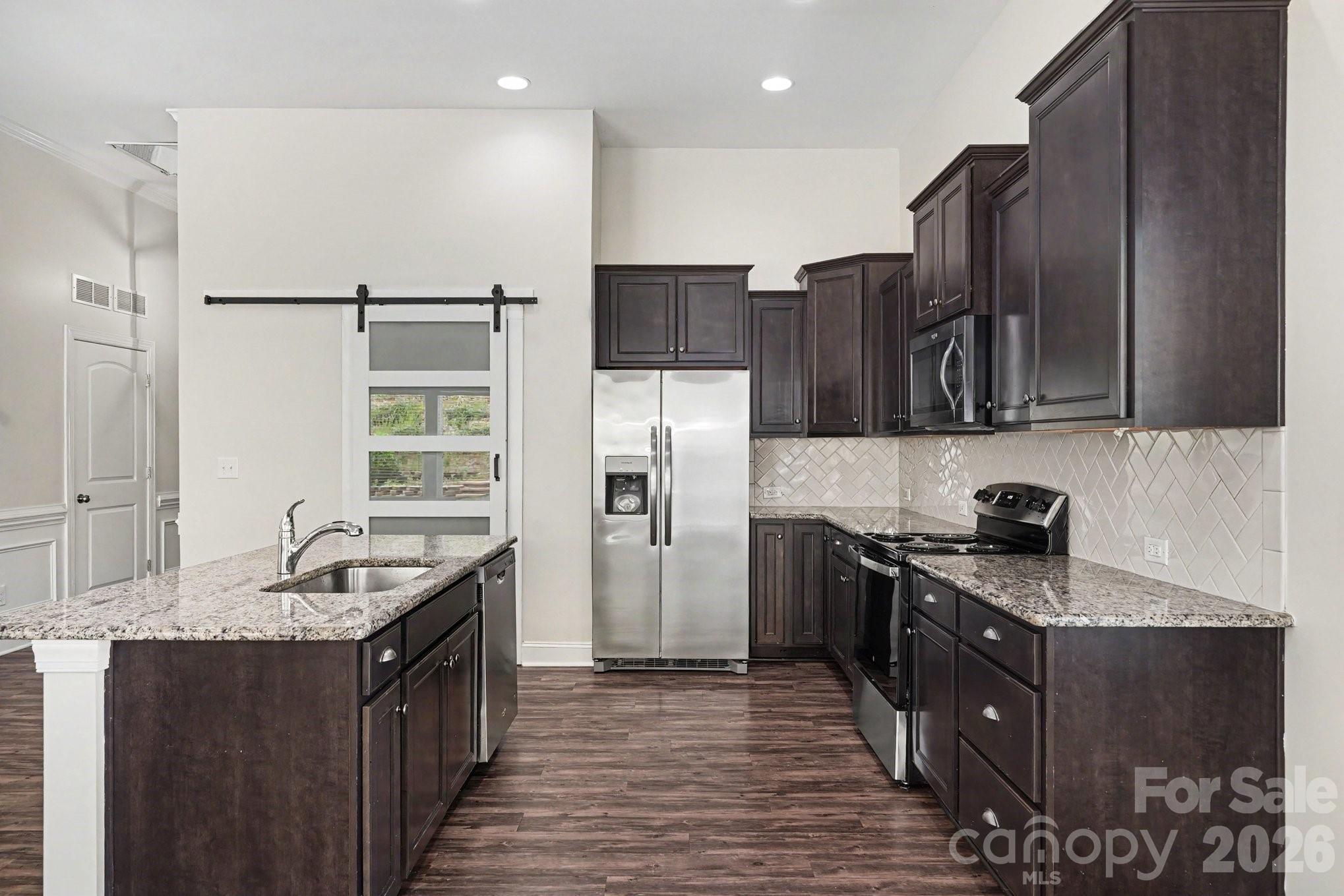 204 Paradise Hills Circle