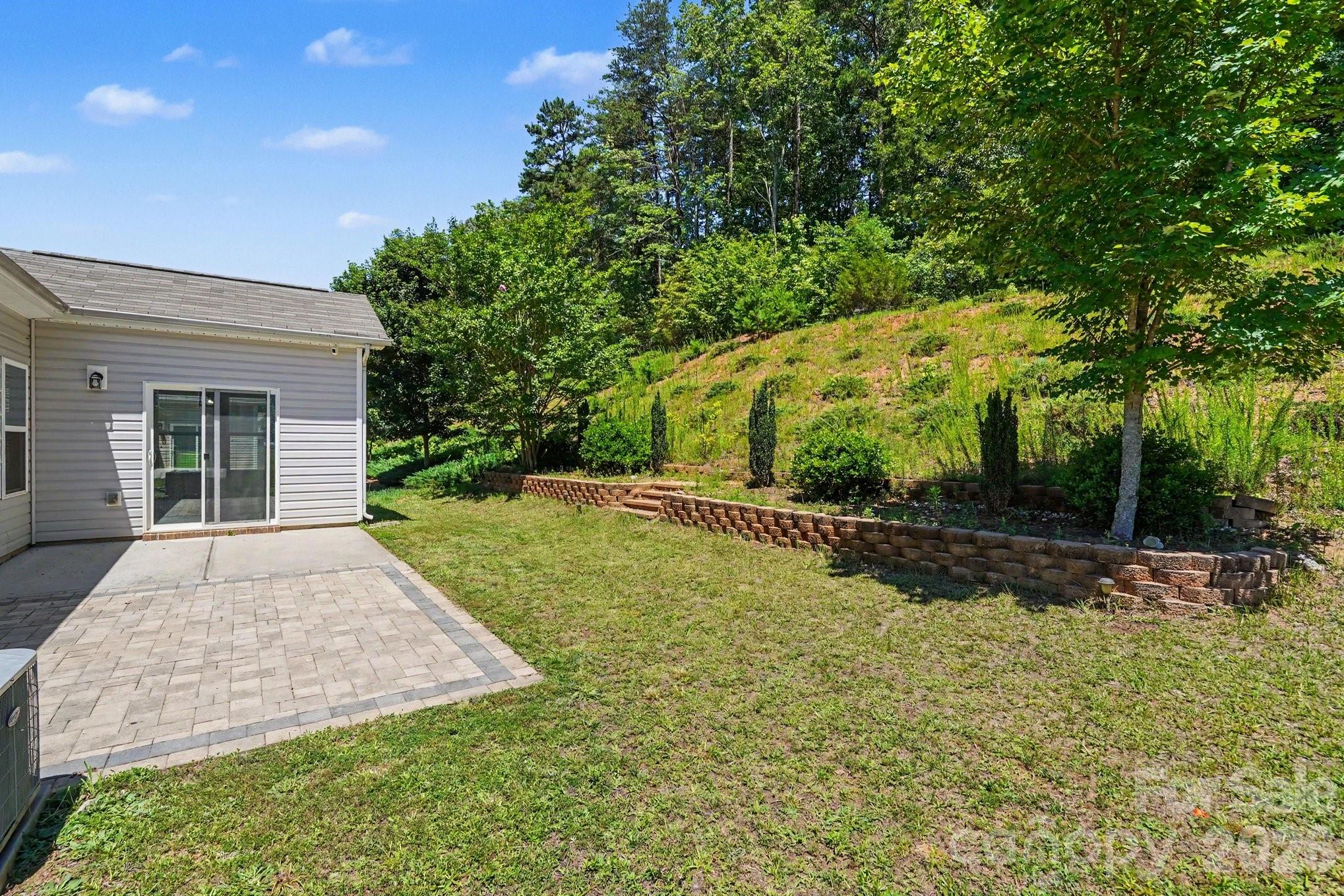 204 Paradise Hills Circle
