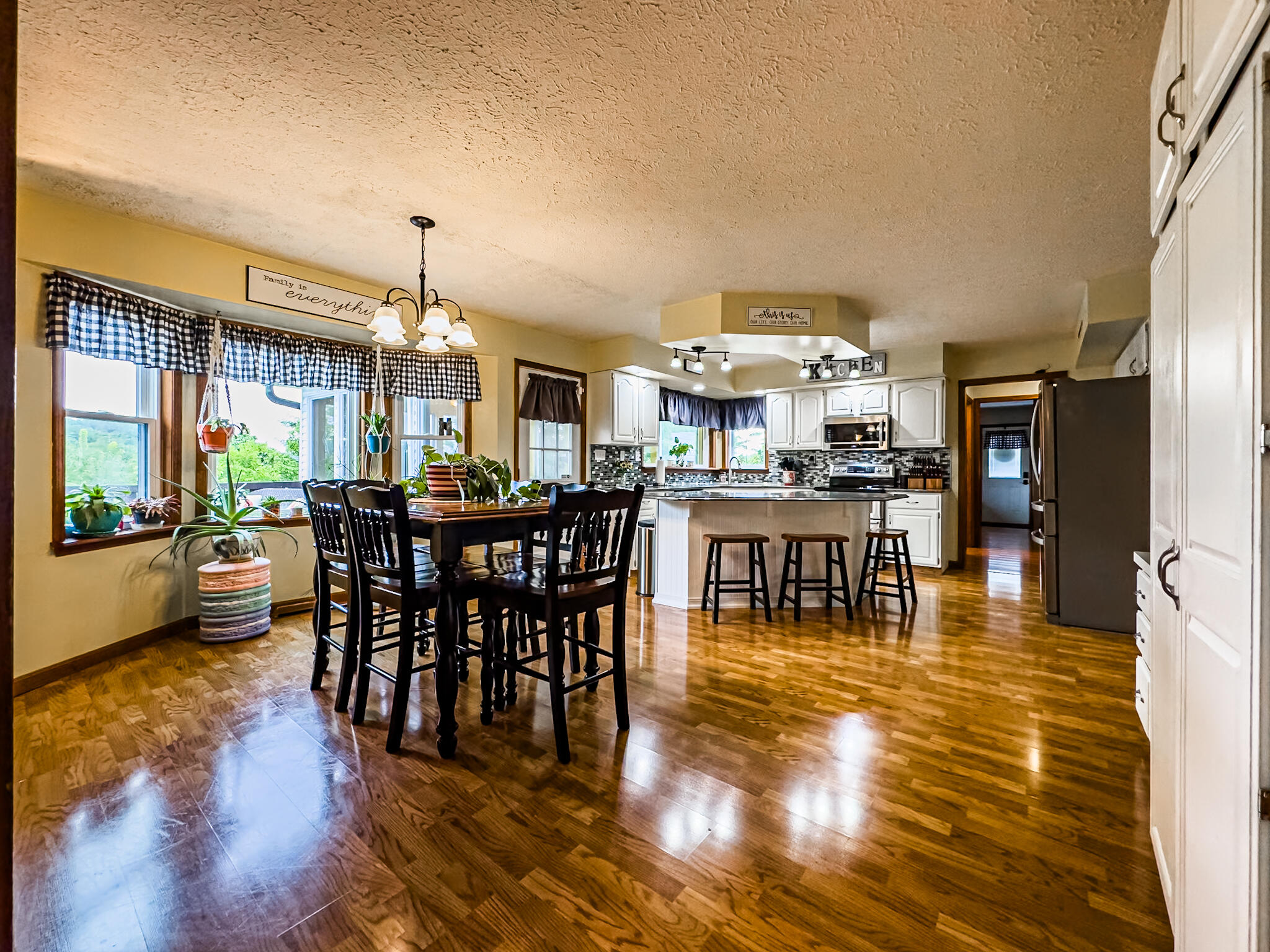 4280 Dry Creek Road