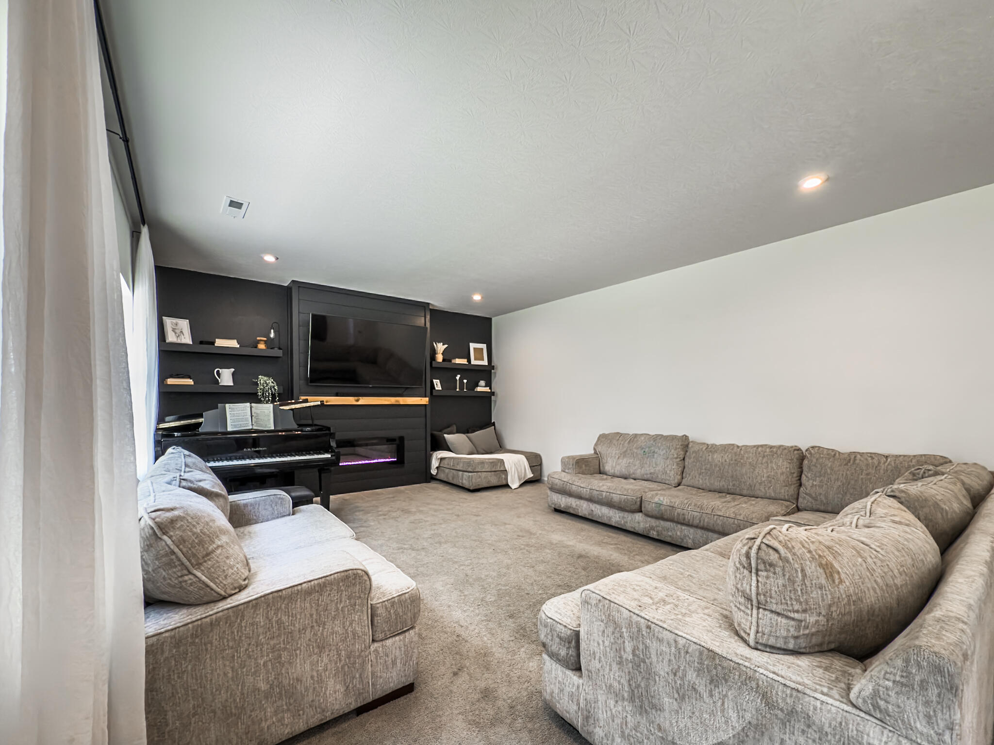 926 Darlington Creek Drive