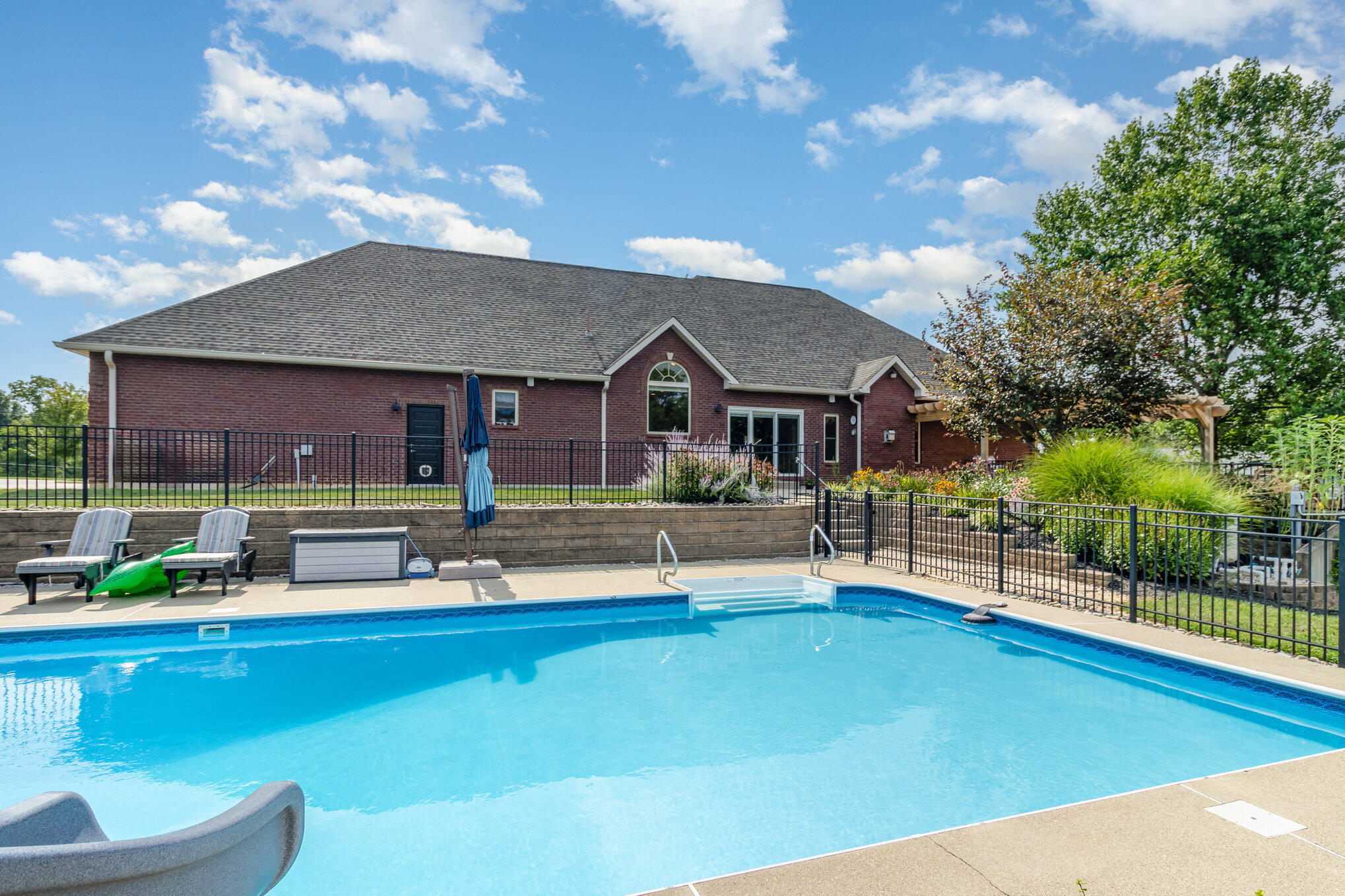 16145 Lebanon Crittenden Road