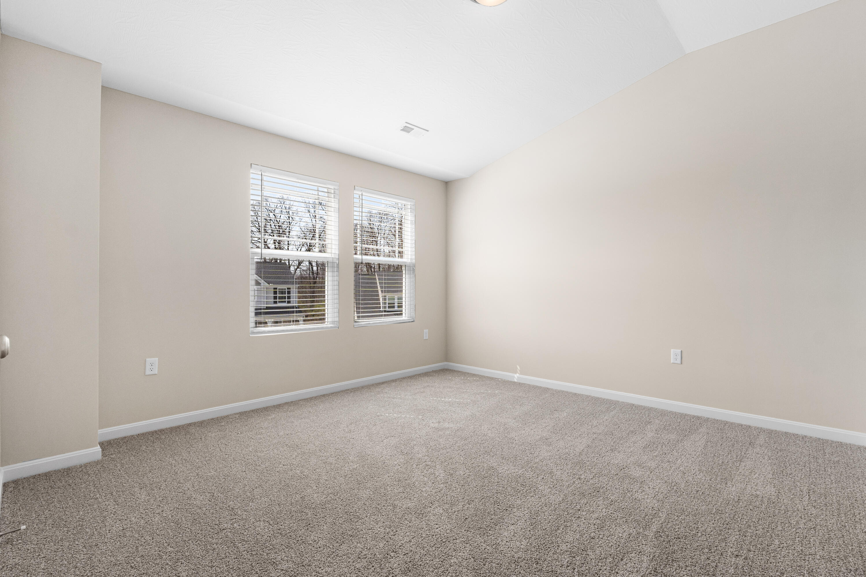 6685 Gordon Boulevard