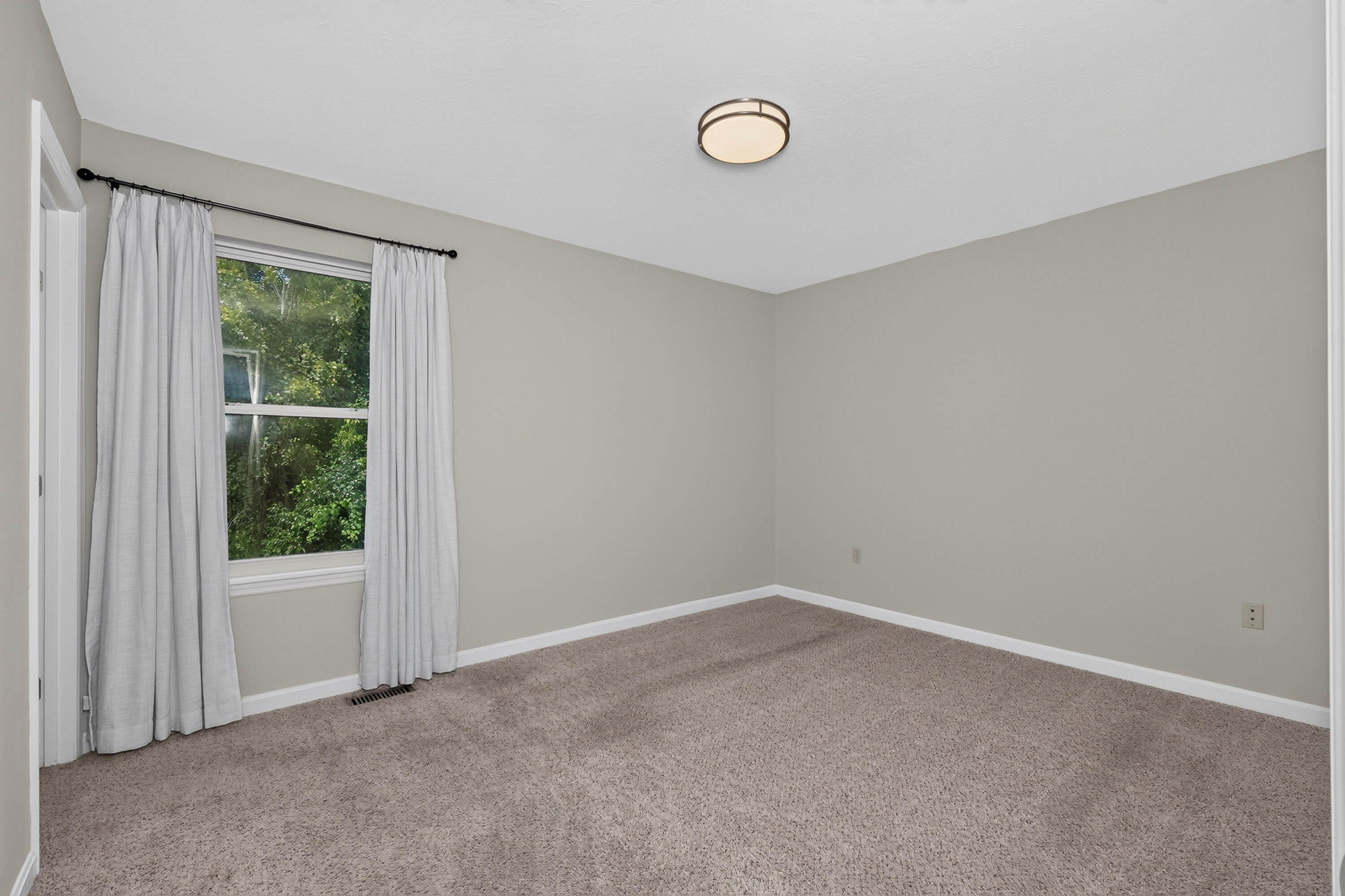 1092 Amblewood Court
