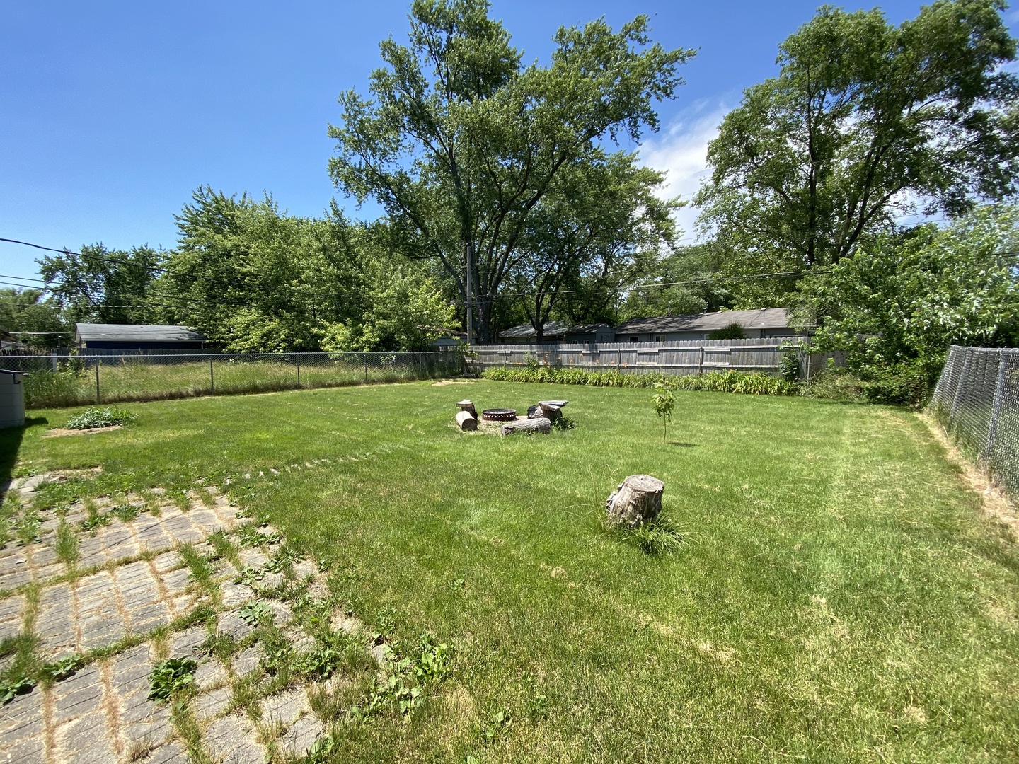 2041 E Sauk Trail