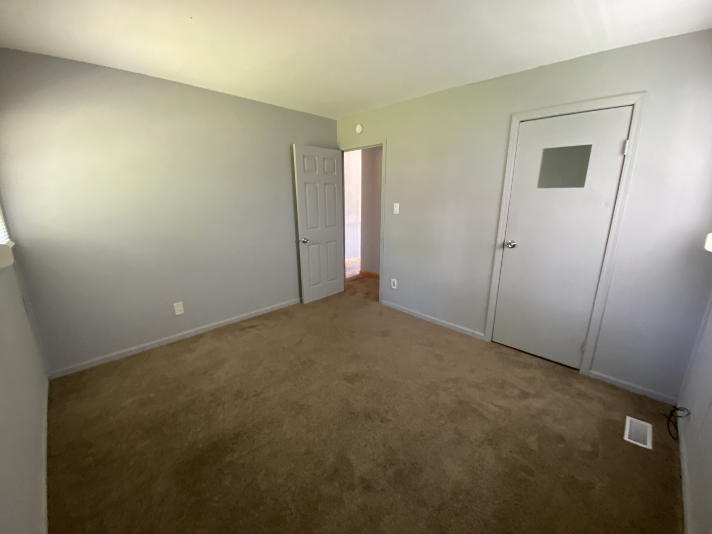 2041 E Sauk Trail