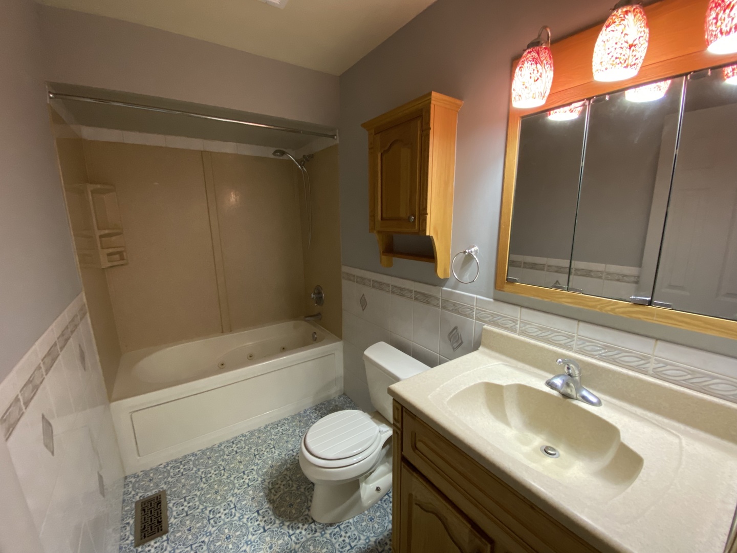 2041 E Sauk Trail