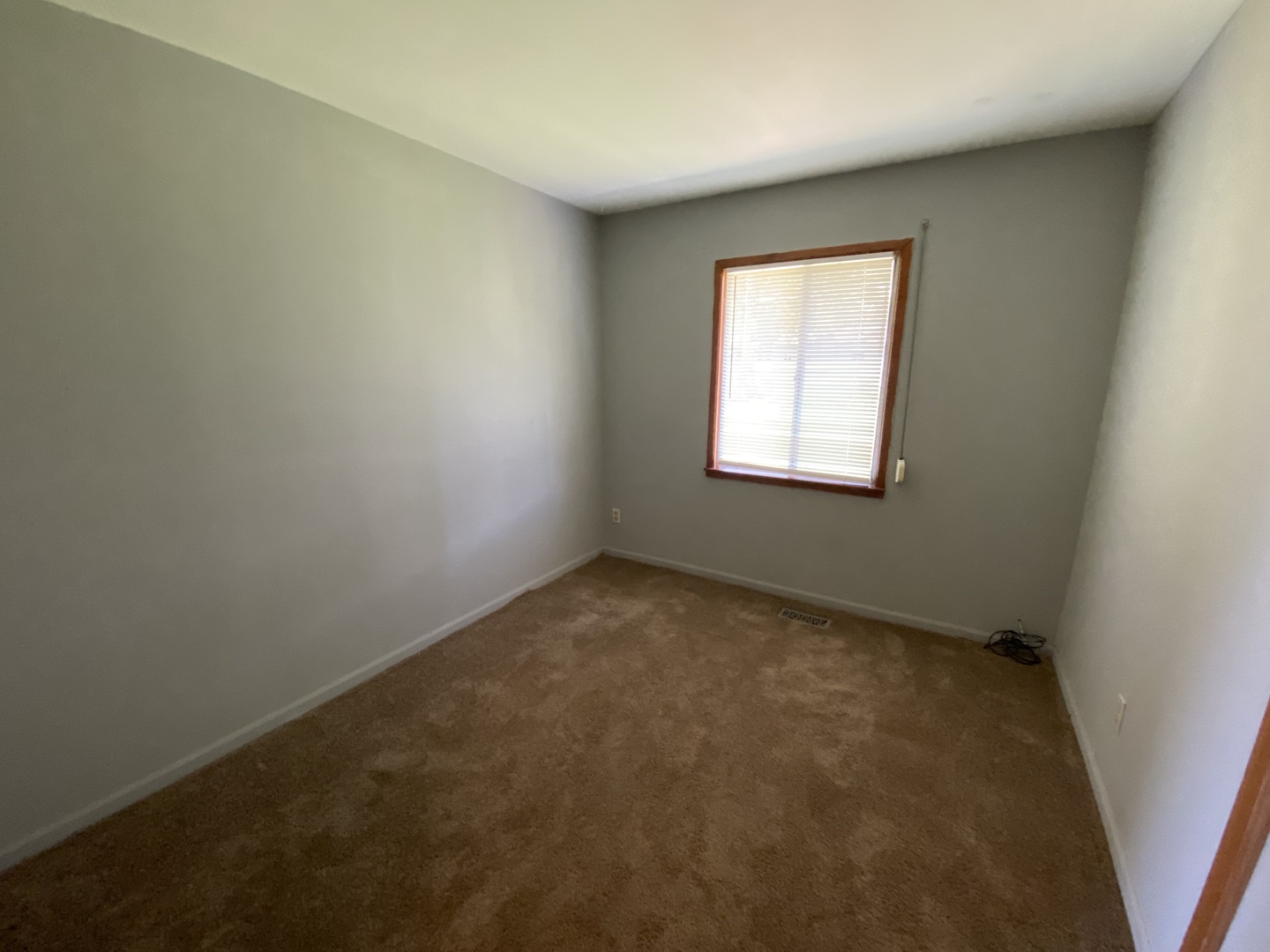 2041 E Sauk Trail