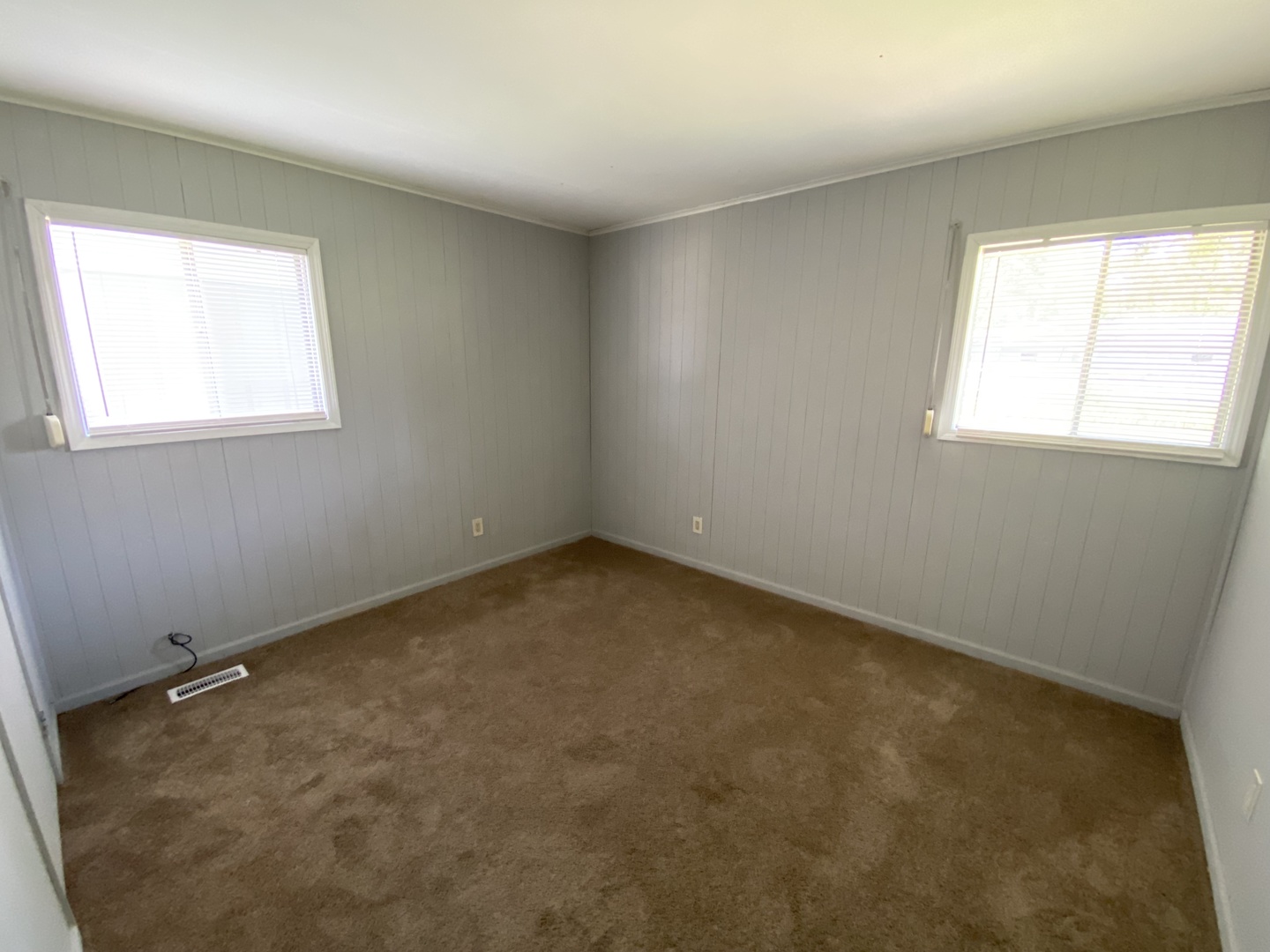 2041 E Sauk Trail