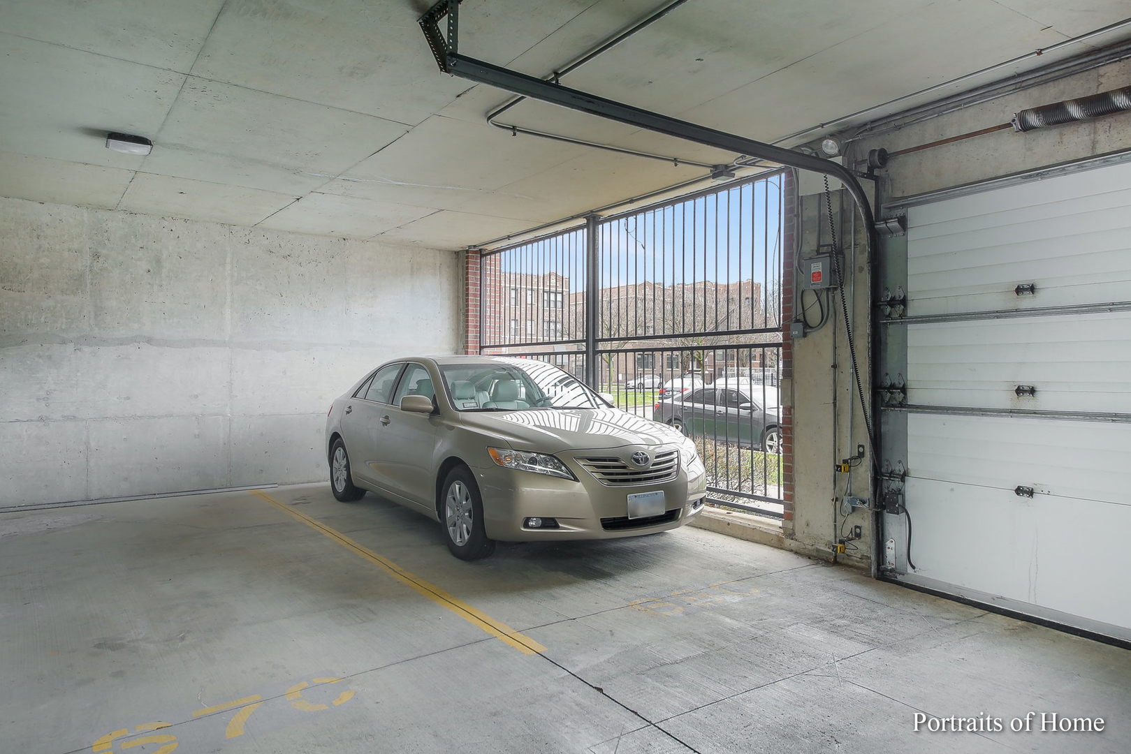 5200 S ELLIS Avenue Unit: 411N