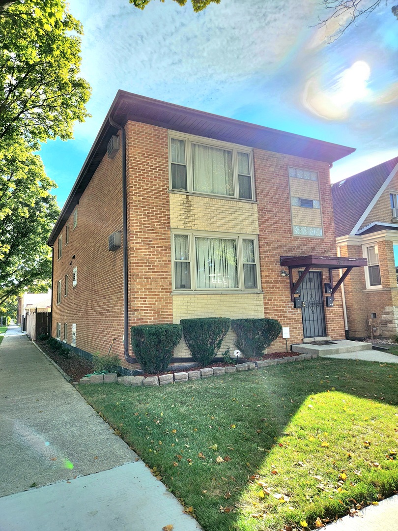 7201 S Fairfield Avenue Unit: G